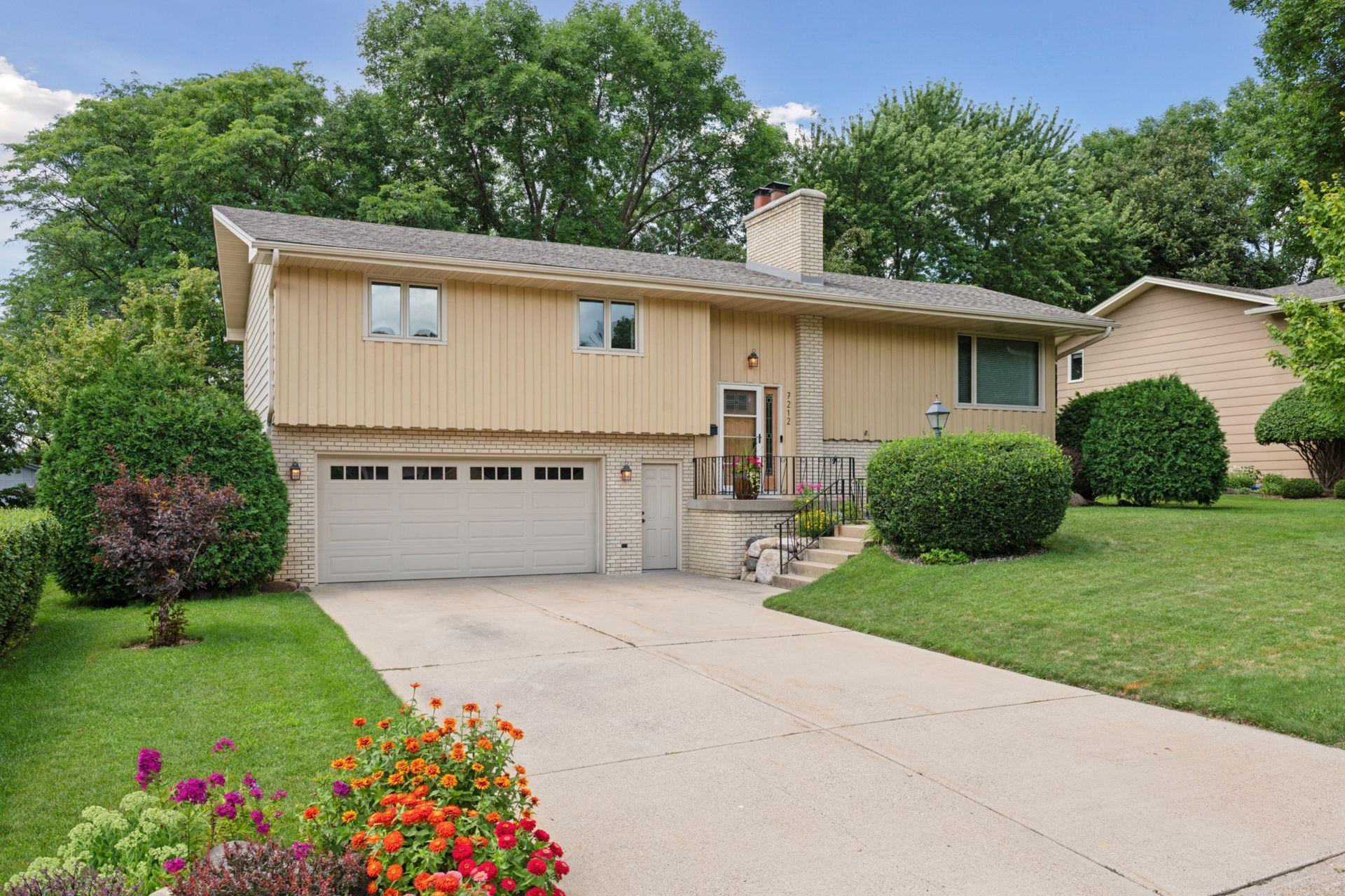 View of Residential at 7212 Glouchester Drive, Edina MN 55435, Edina - Mike Wilen | Minnesota Team Real Estate