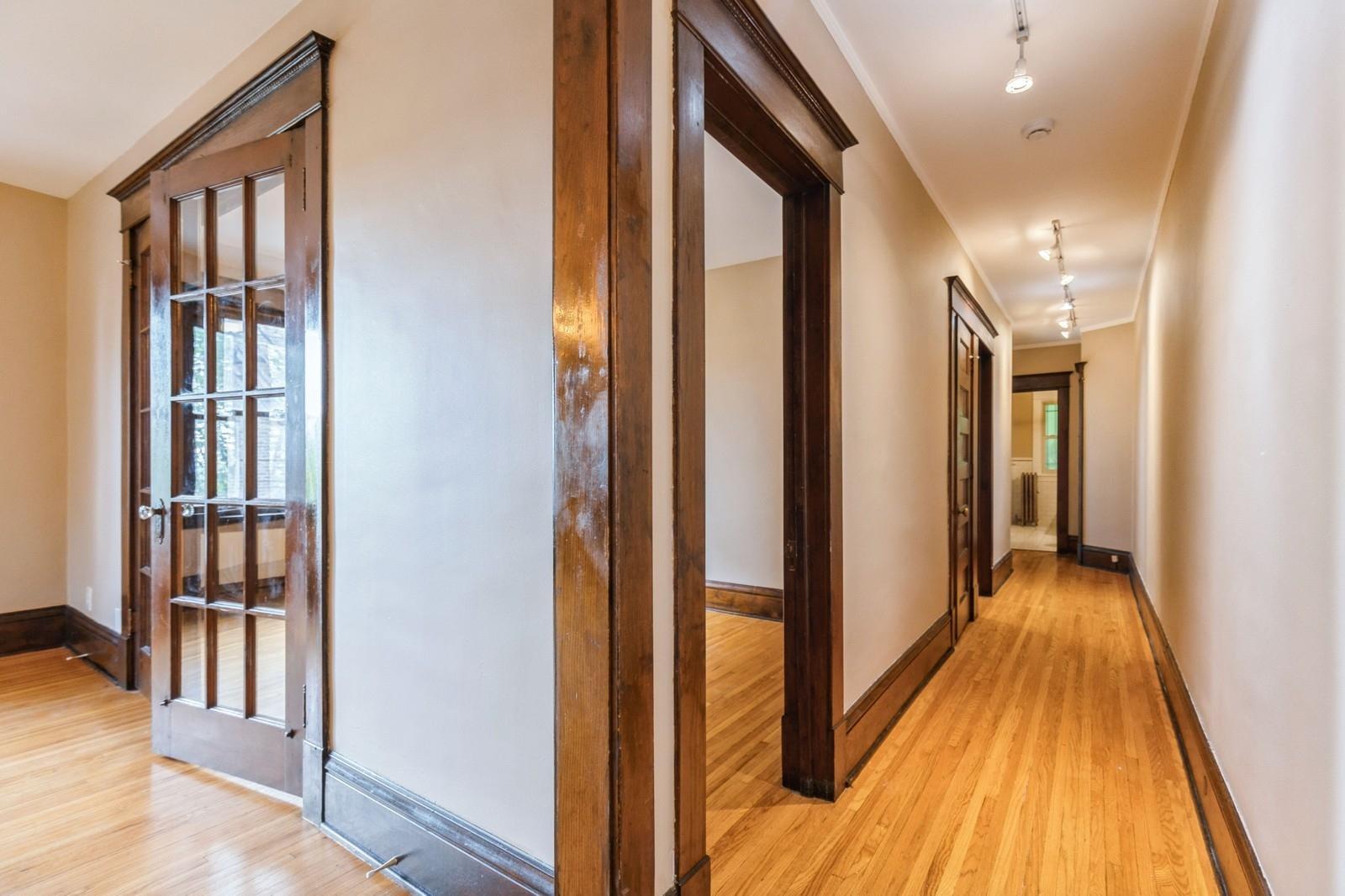 View of Residential at 304 Marshall Avenue #5, Saint Paul MN 55102, Saint Paul (13 of 16) - Mike Wilen | Minnesota Team Real Estate
