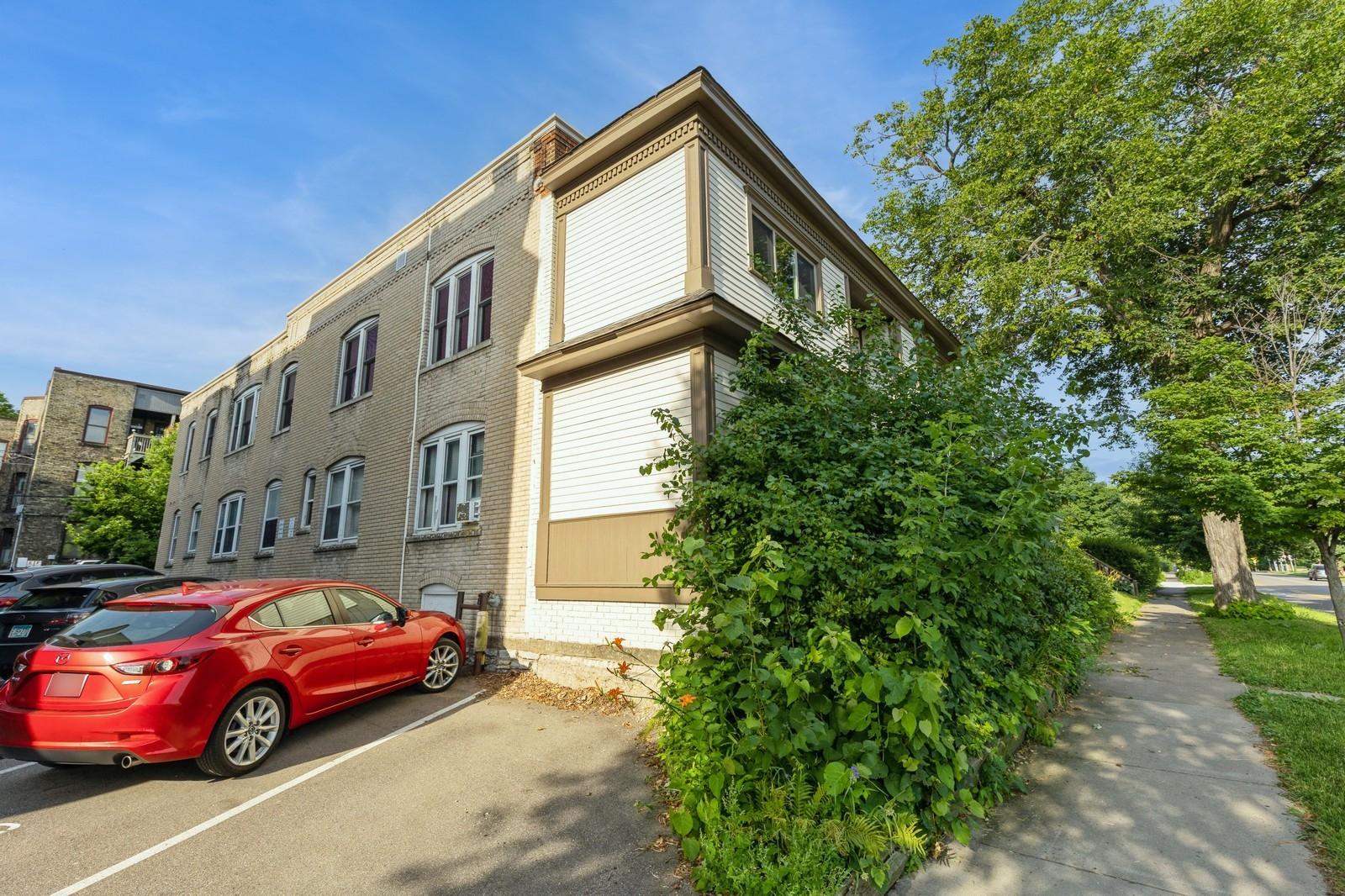 View of Residential at 304 Marshall Avenue #5, Saint Paul MN 55102, Saint Paul (14 of 16) - Mike Wilen | Minnesota Team Real Estate
