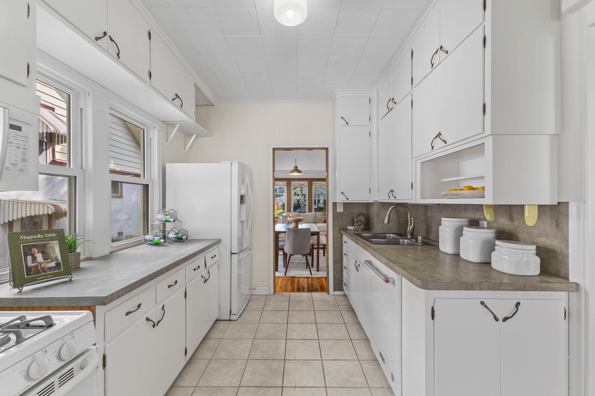 View of Residential at 1411 Palace Avenue, Saint Paul MN 55105, Saint Paul (18 of 35) - Mike Wilen | Minnesota Team Real Estate
