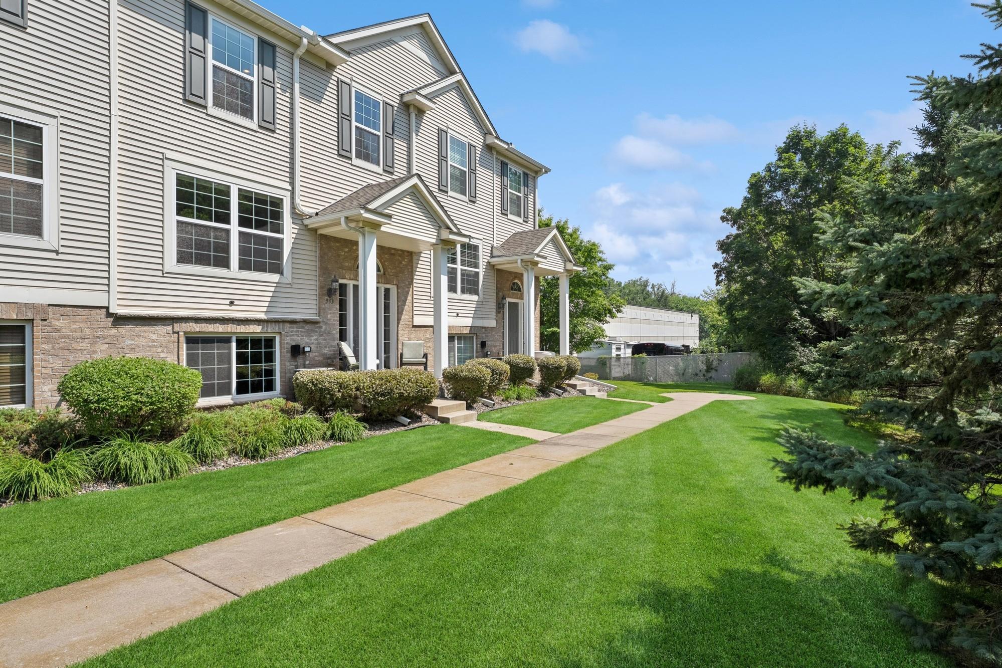 View of Residential at 933 Ledgestone Drive, Mahtomedi MN 55115, Mahtomedi - Mike Wilen | Minnesota Team Real Estate