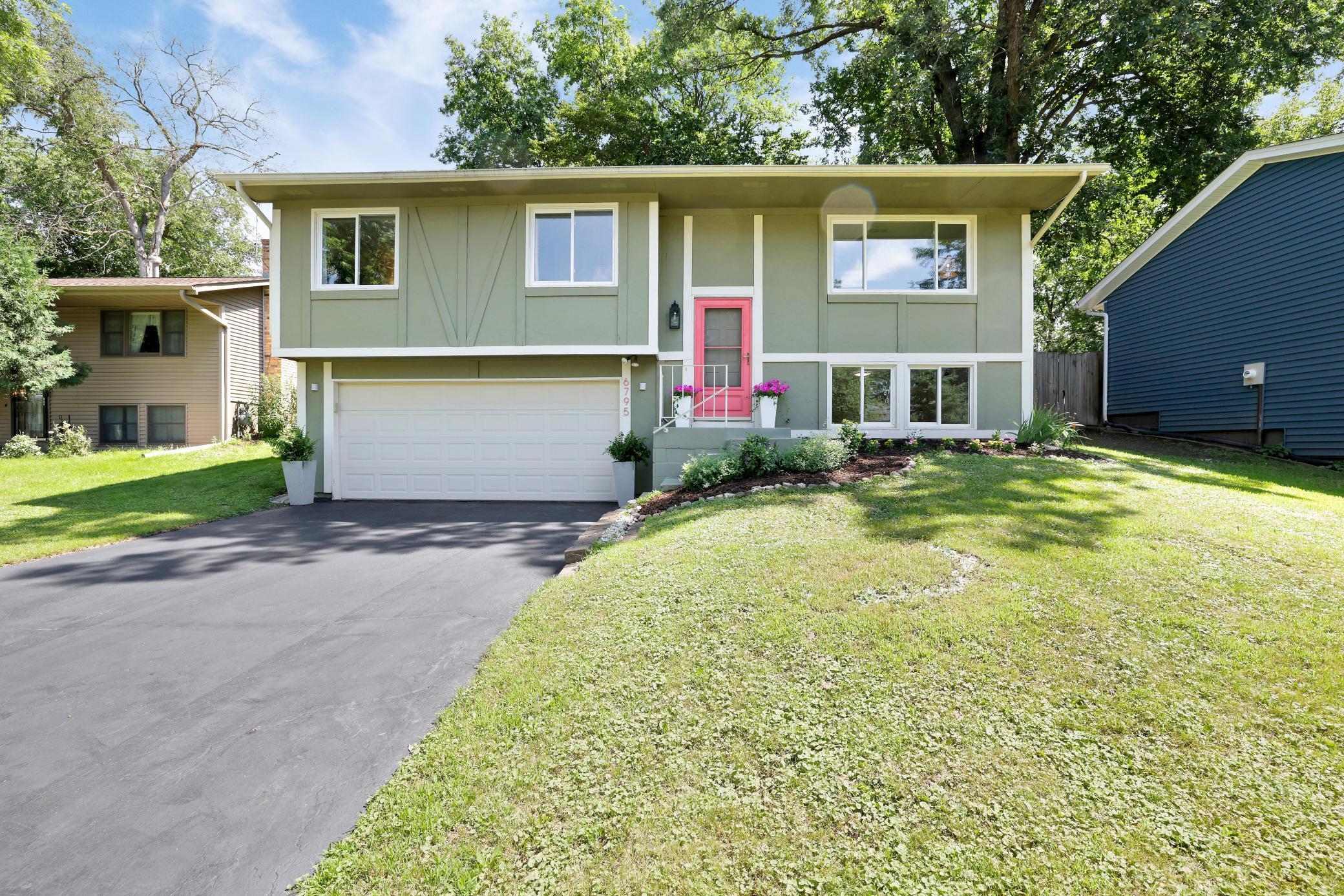 View of Residential at 6795 Woodhill Trail, Eden Prairie MN 55346, Eden Prairie - Mike Wilen | Minnesota Team Real Estate