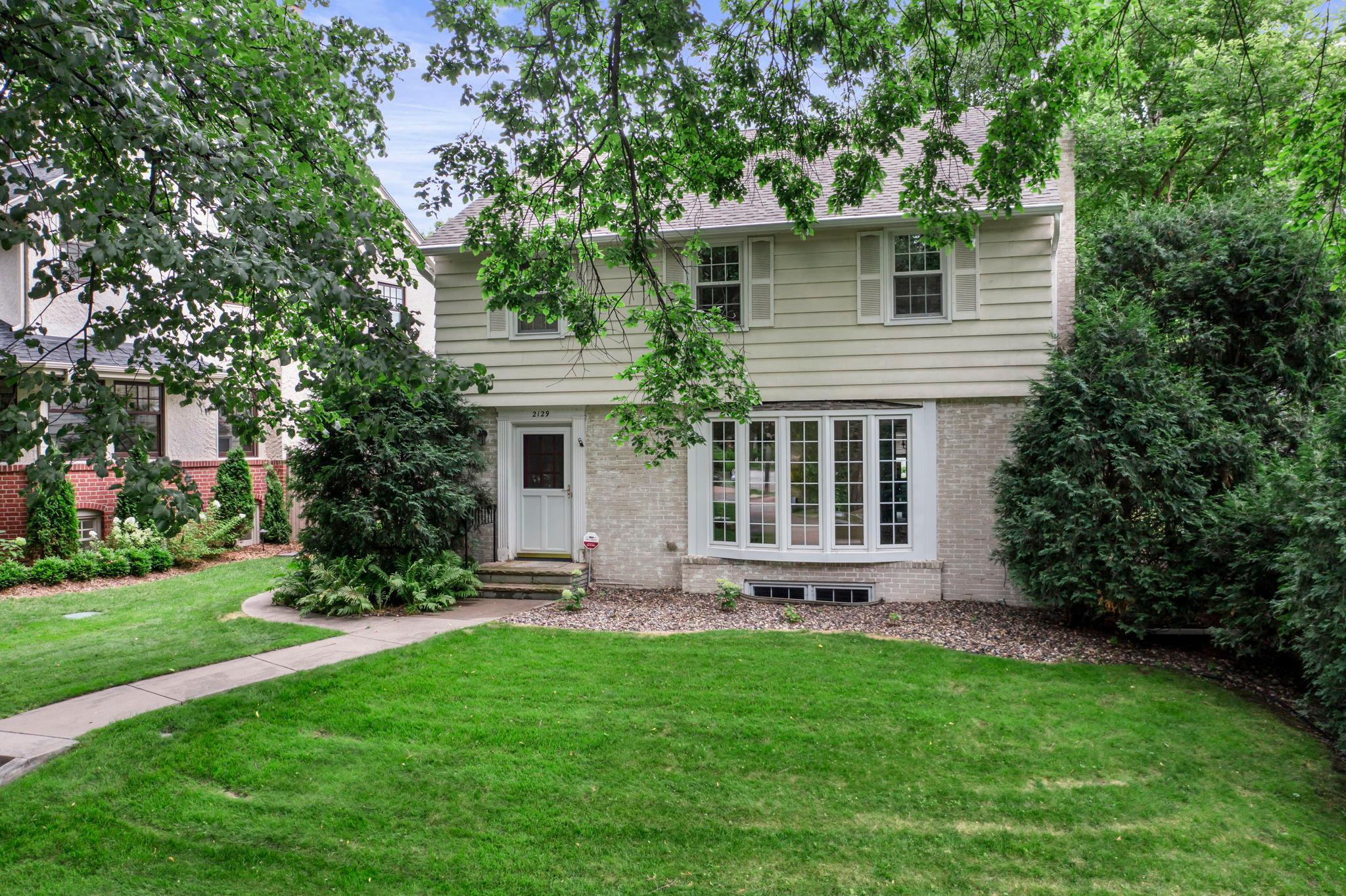 View of Residential at 2129 Kenwood Parkway, Minneapolis MN 55405, Minneapolis - Mike Wilen | Minnesota Team Real Estate