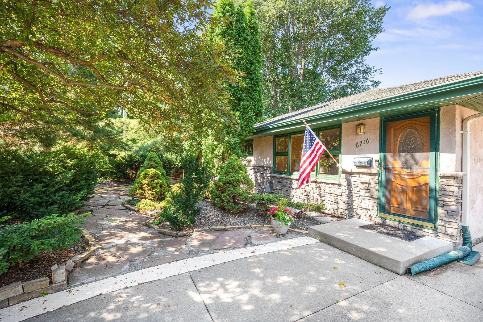 View of Residential at 6716 Jefferson Street, Fridley MN 55432, Fridley - Mike Wilen | Minnesota Team Real Estate