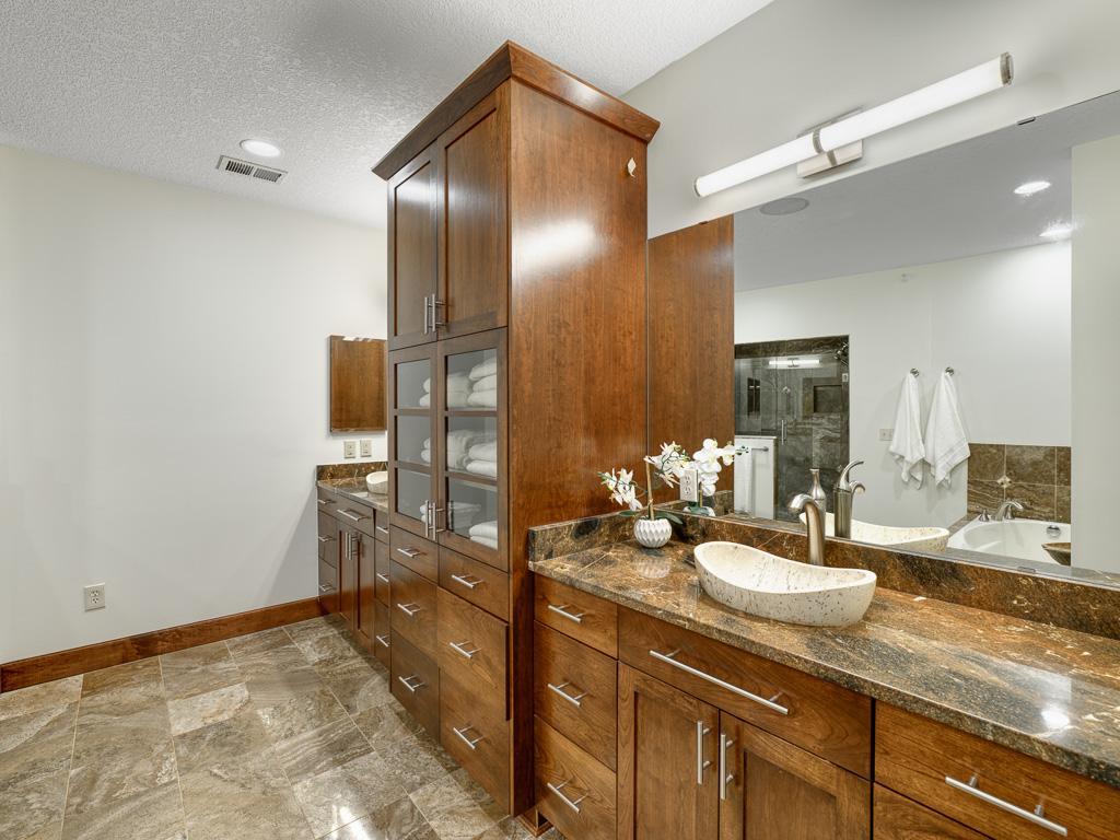 View of Residential at 715 Linden Street #204, Mendota Heights MN 55118, Mendota Heights (28 of 37) - Mike Wilen | Minnesota Team Real Estate