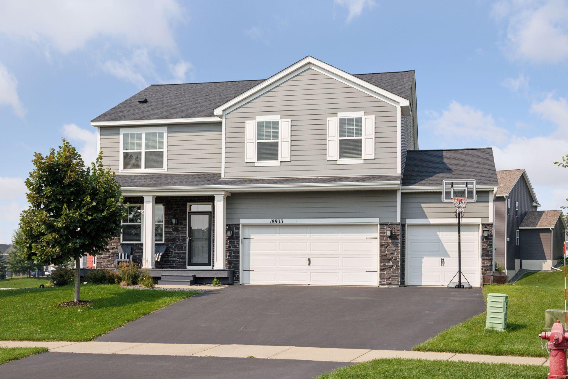 View of Residential at 18933 Hyla Avenue, Lakeville MN 55044, Lakeville - Mike Wilen | Minnesota Team Real Estate