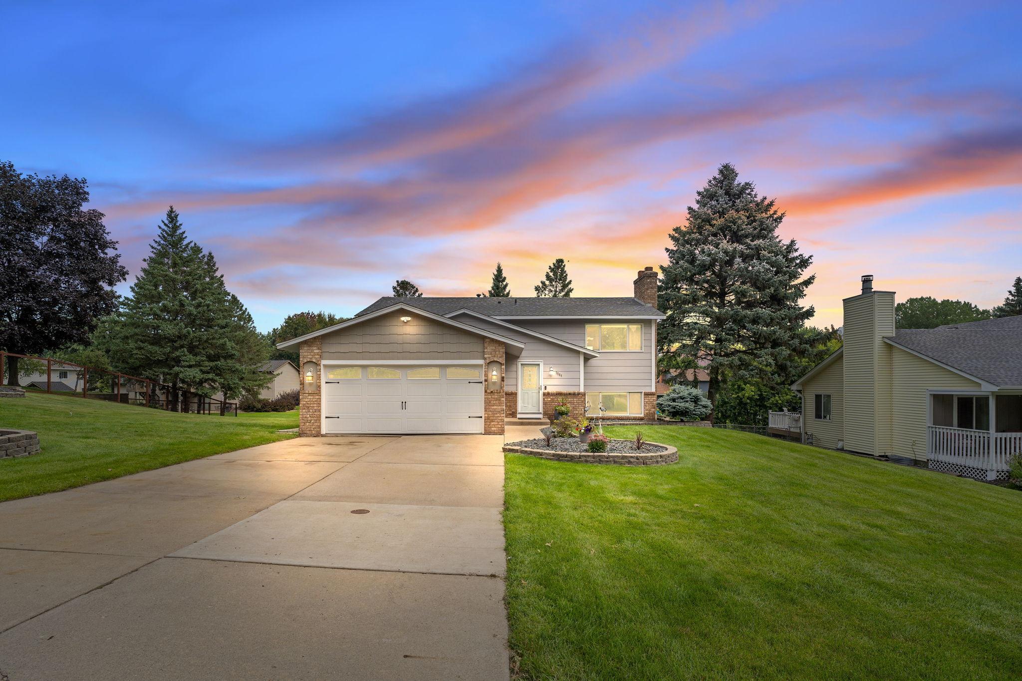 View of Residential at 7504 Upper 24th Street, Oakdale MN 55128, Oakdale - Mike Wilen | Minnesota Team Real Estate