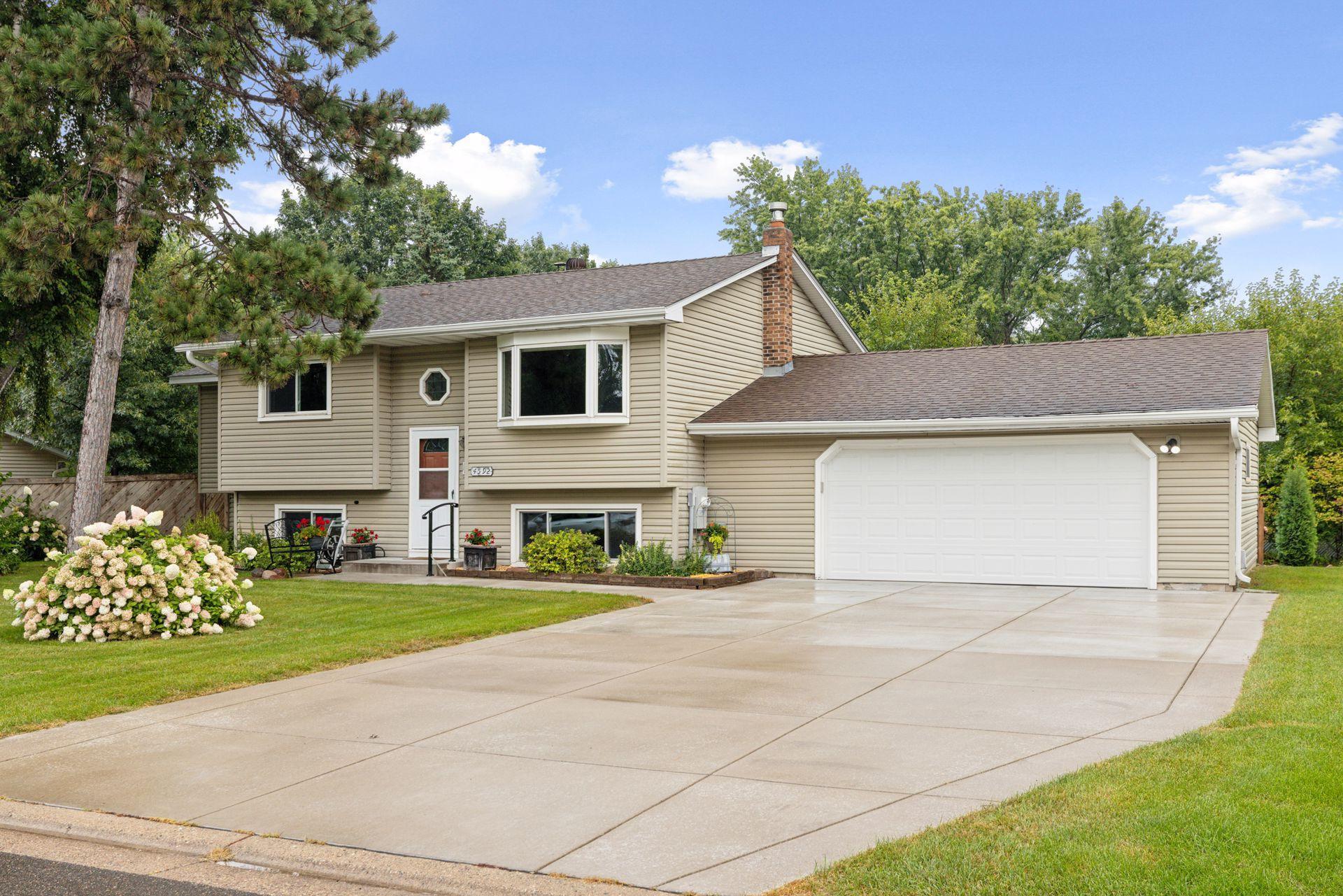 View of Residential at 4592 Carolyn Lane, White Bear Lake MN 55110, White Bear Lake - Mike Wilen | Minnesota Team Real Estate