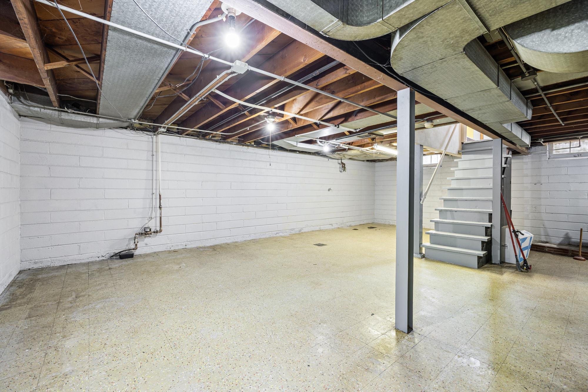 View of Residential at 1125 Farrington Street, Saint Paul MN 55117, Saint Paul (18 of 29) - Mike Wilen | Minnesota Team Real Estate