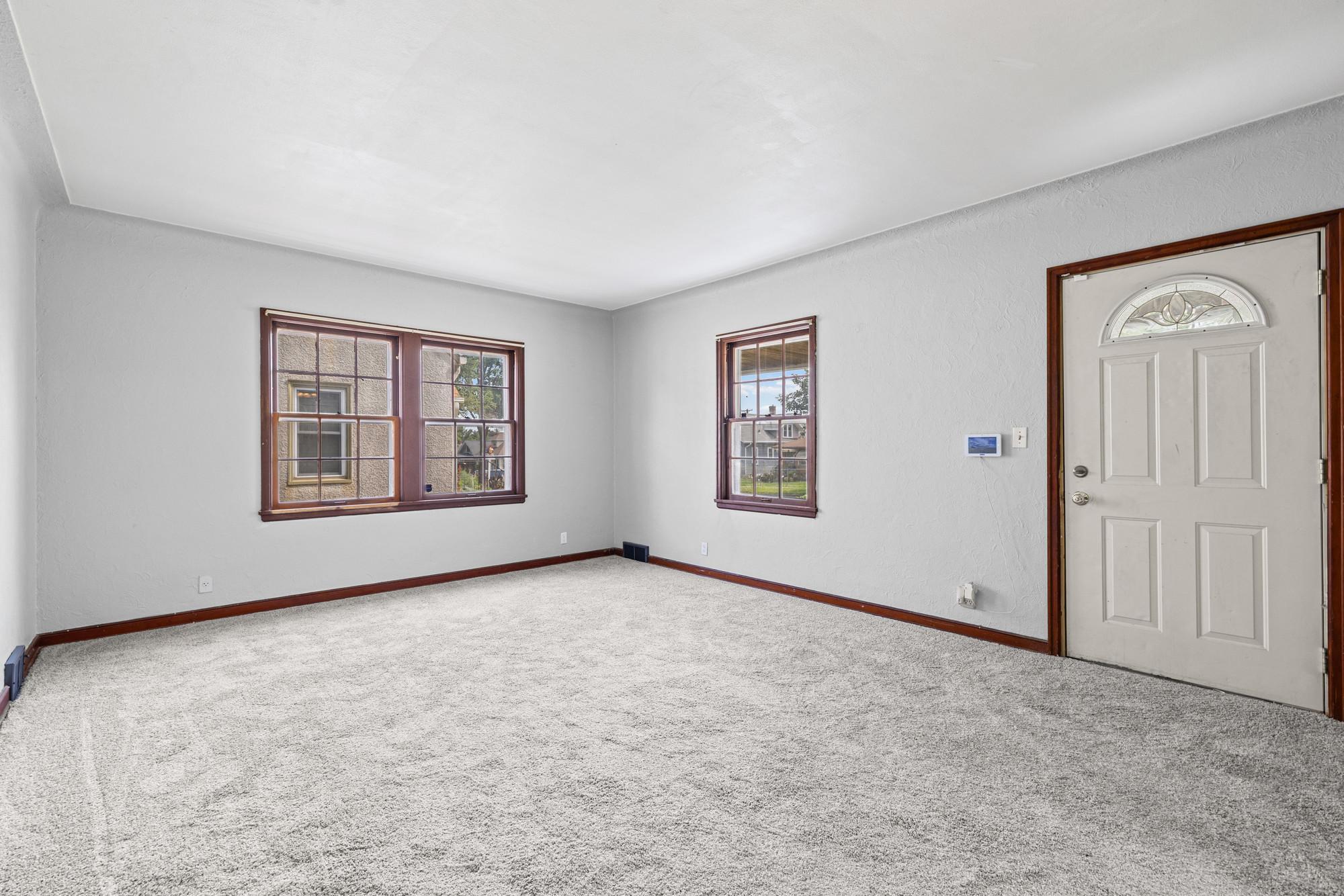 View of Residential at 1125 Farrington Street, Saint Paul MN 55117, Saint Paul (6 of 29) - Mike Wilen | Minnesota Team Real Estate