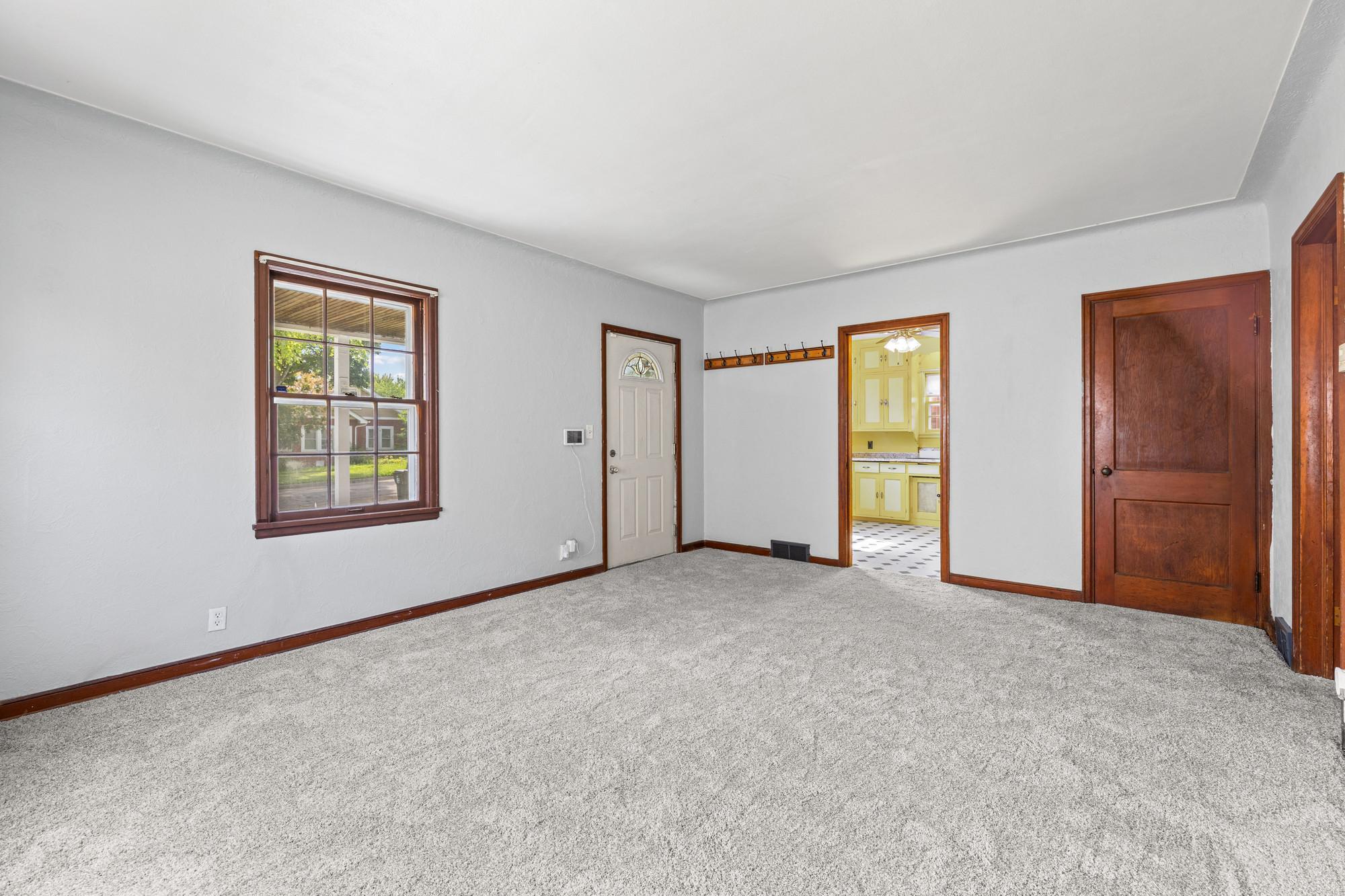 View of Residential at 1125 Farrington Street, Saint Paul MN 55117, Saint Paul (5 of 29) - Mike Wilen | Minnesota Team Real Estate