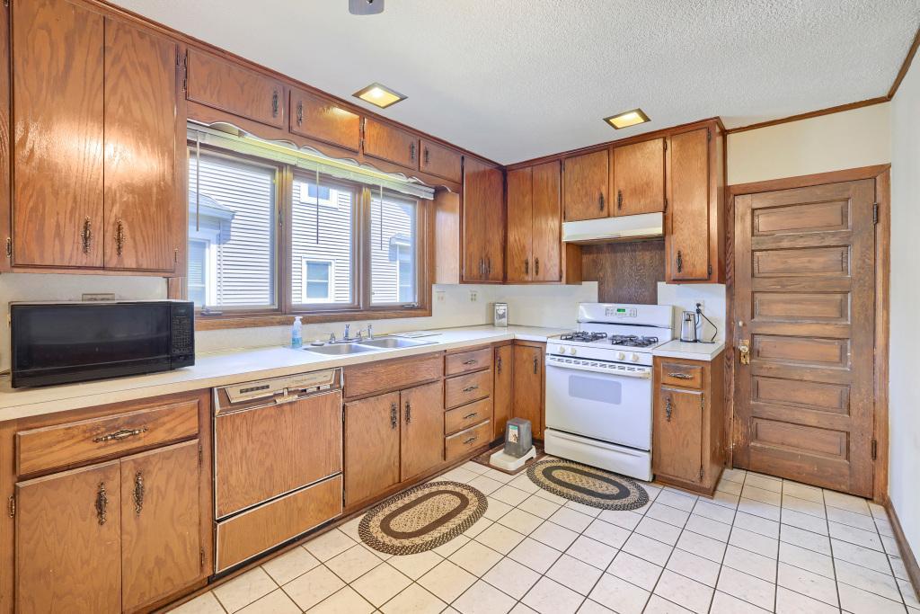 View of Residential at 3304 Grand Avenue, Minneapolis MN 55408, Minneapolis (10 of 29) - Mike Wilen | Minnesota Team Real Estate