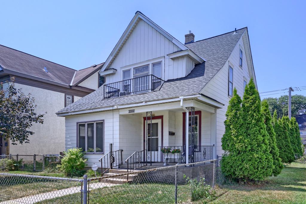 View of Residential at 3304 Grand Avenue, Minneapolis MN 55408, Minneapolis (2 of 29) - Mike Wilen | Minnesota Team Real Estate