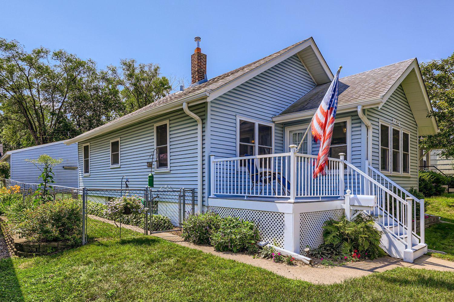 View of Residential at 3325 30th Avenue, Robbinsdale MN 55422, Robbinsdale - Mike Wilen | Minnesota Team Real Estate