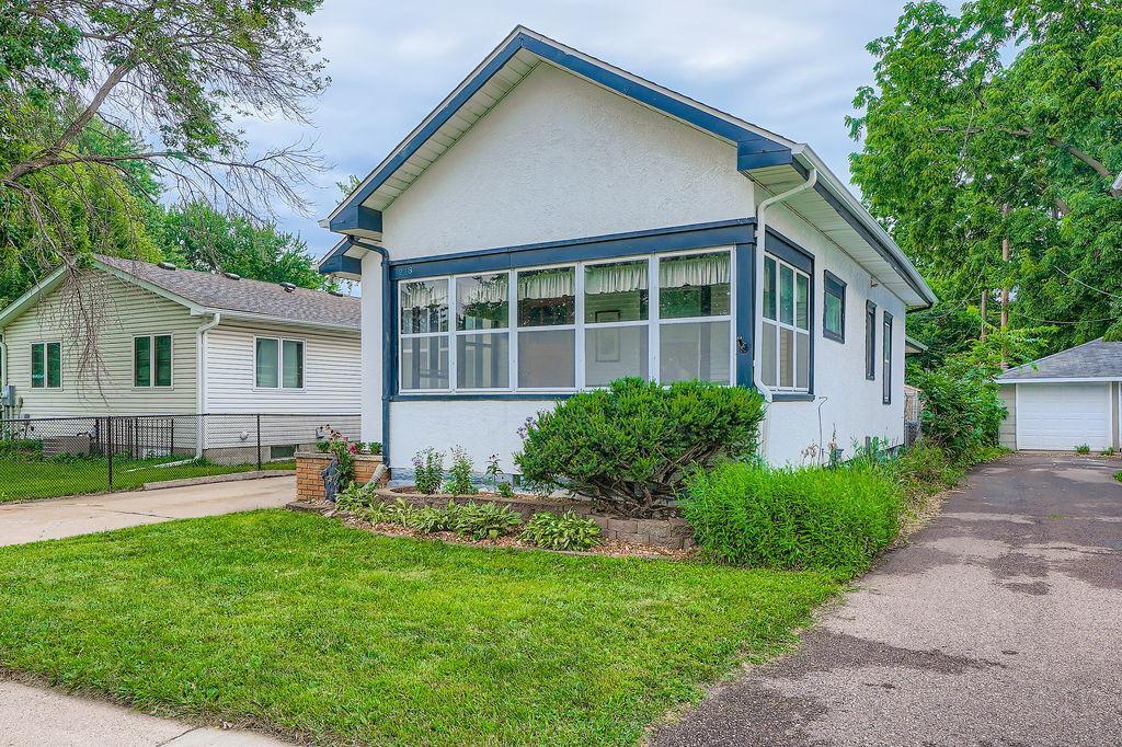 View of Residential at 978 Oakdale Avenue, West Saint Paul MN 55118, West Saint Paul - Mike Wilen | Minnesota Team Real Estate