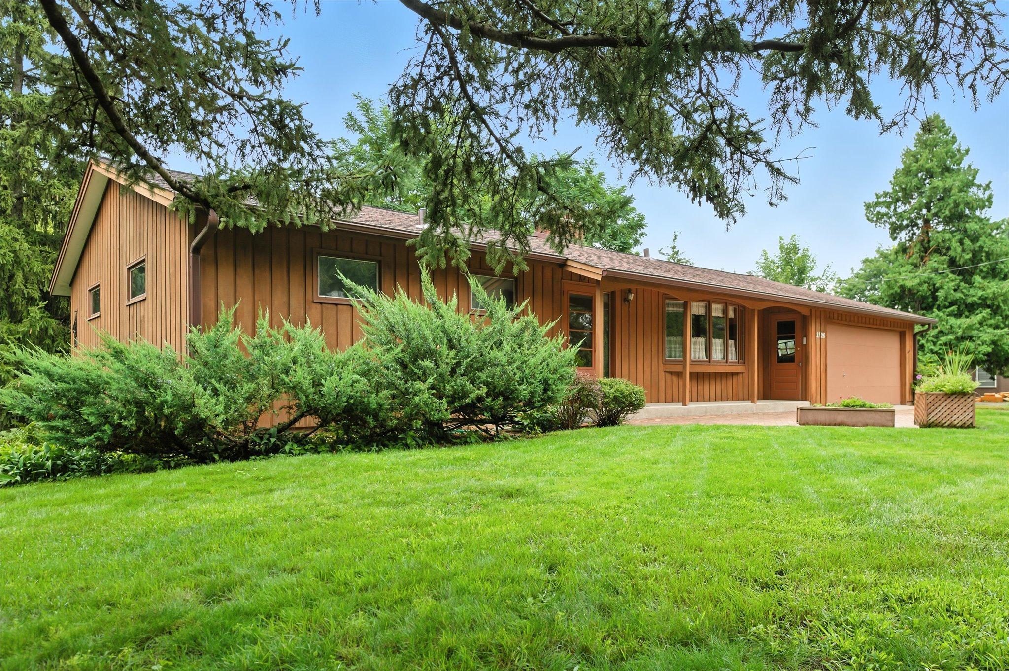 View of Residential at 2726 Lakeview Avenue, Roseville MN 55113, Roseville - Mike Wilen | Minnesota Team Real Estate