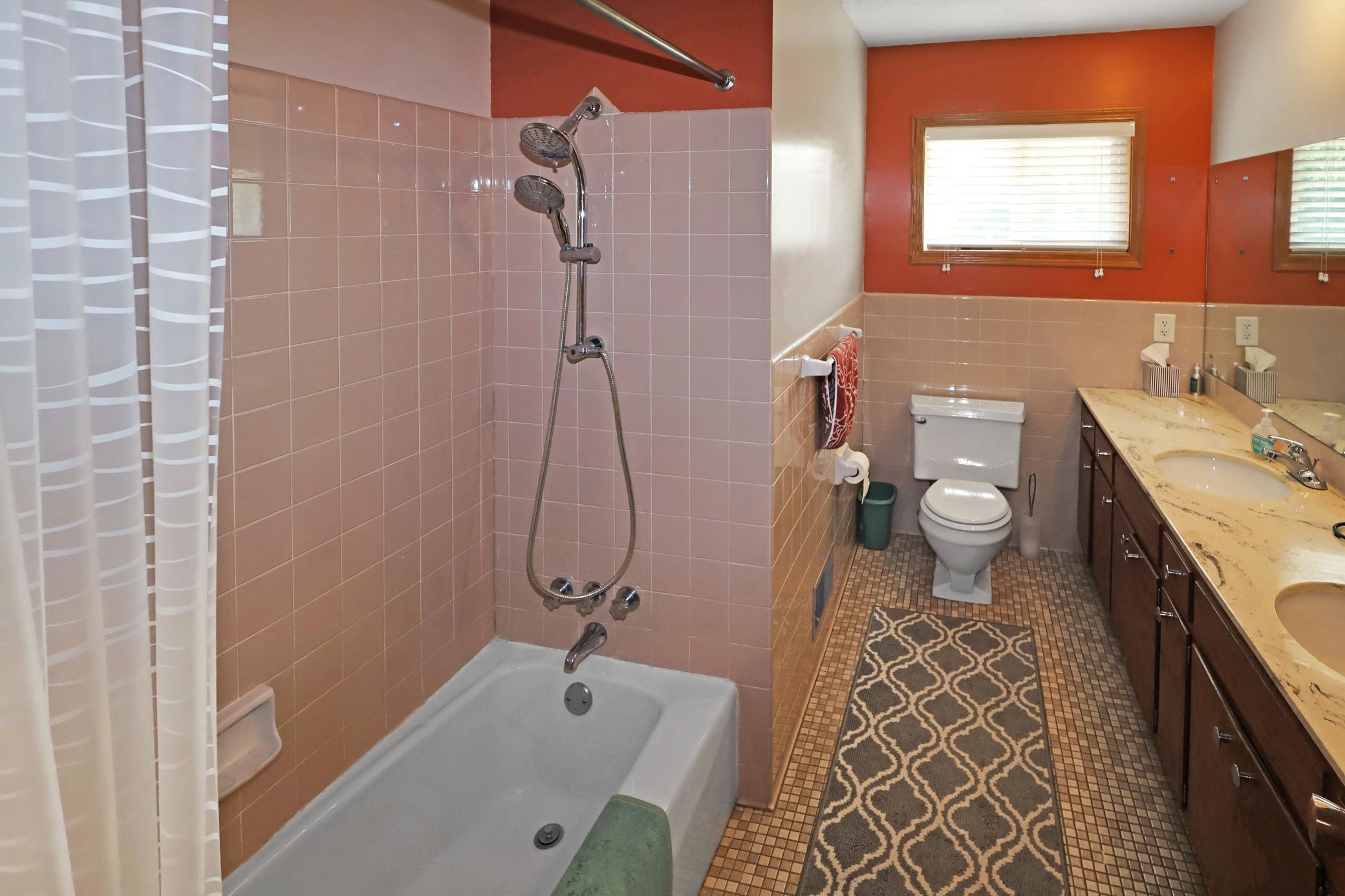 View of Residential at 1630 Fairway Drive, Columbia Heights MN 55421, Columbia Heights (15 of 33) - Mike Wilen | Minnesota Team Real Estate