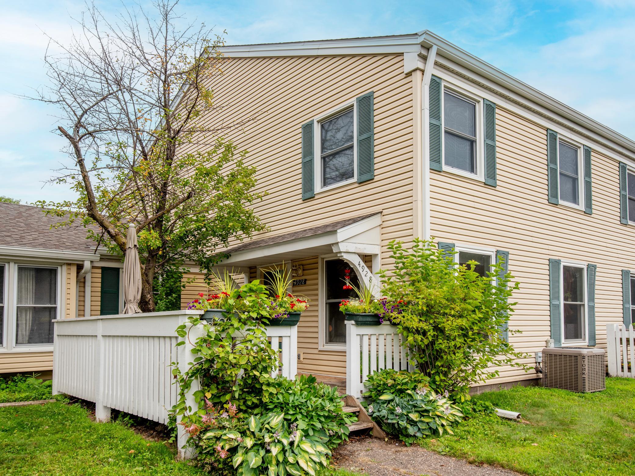 View of Residential at 4928 Grenwich Trail, Oakdale MN 55128, Oakdale - Mike Wilen | Minnesota Team Real Estate
