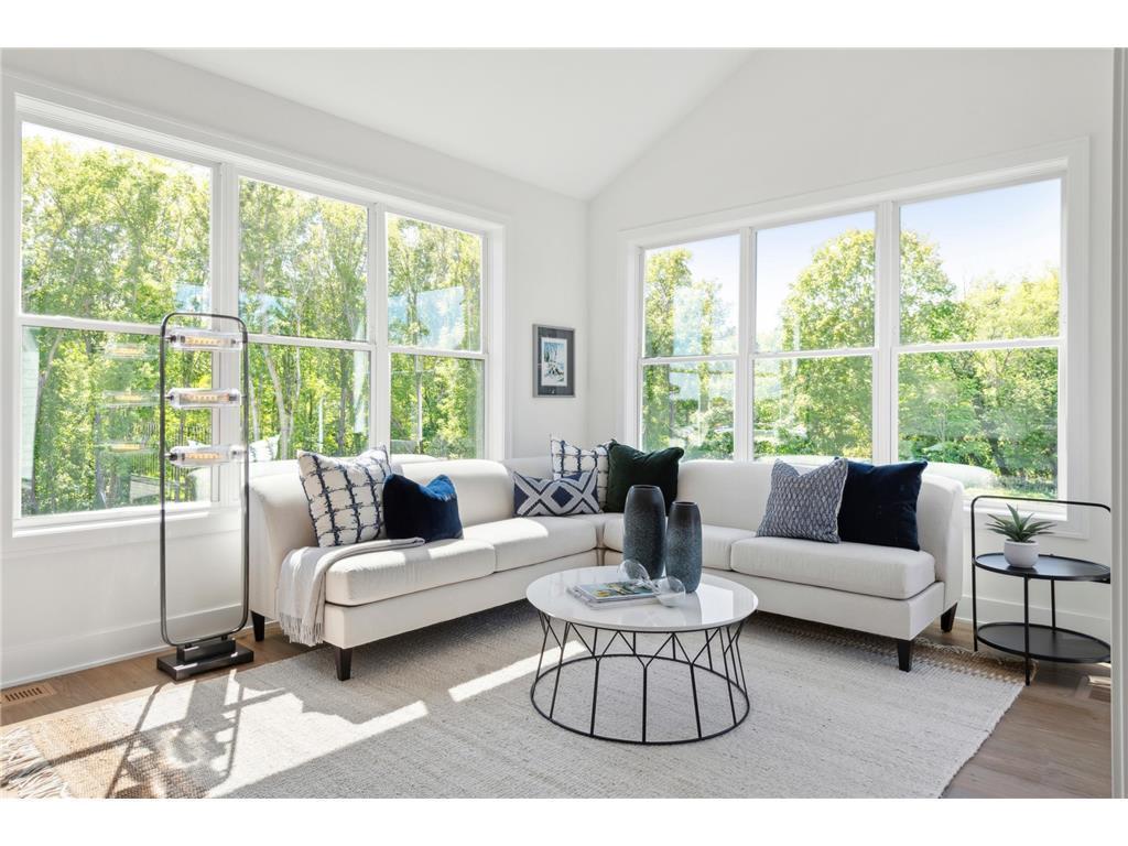 View of Residential at 25560 Smithtown Road, Excelsior MN 55331, Excelsior (14 of 29) - Mike Wilen | Minnesota Team Real Estate