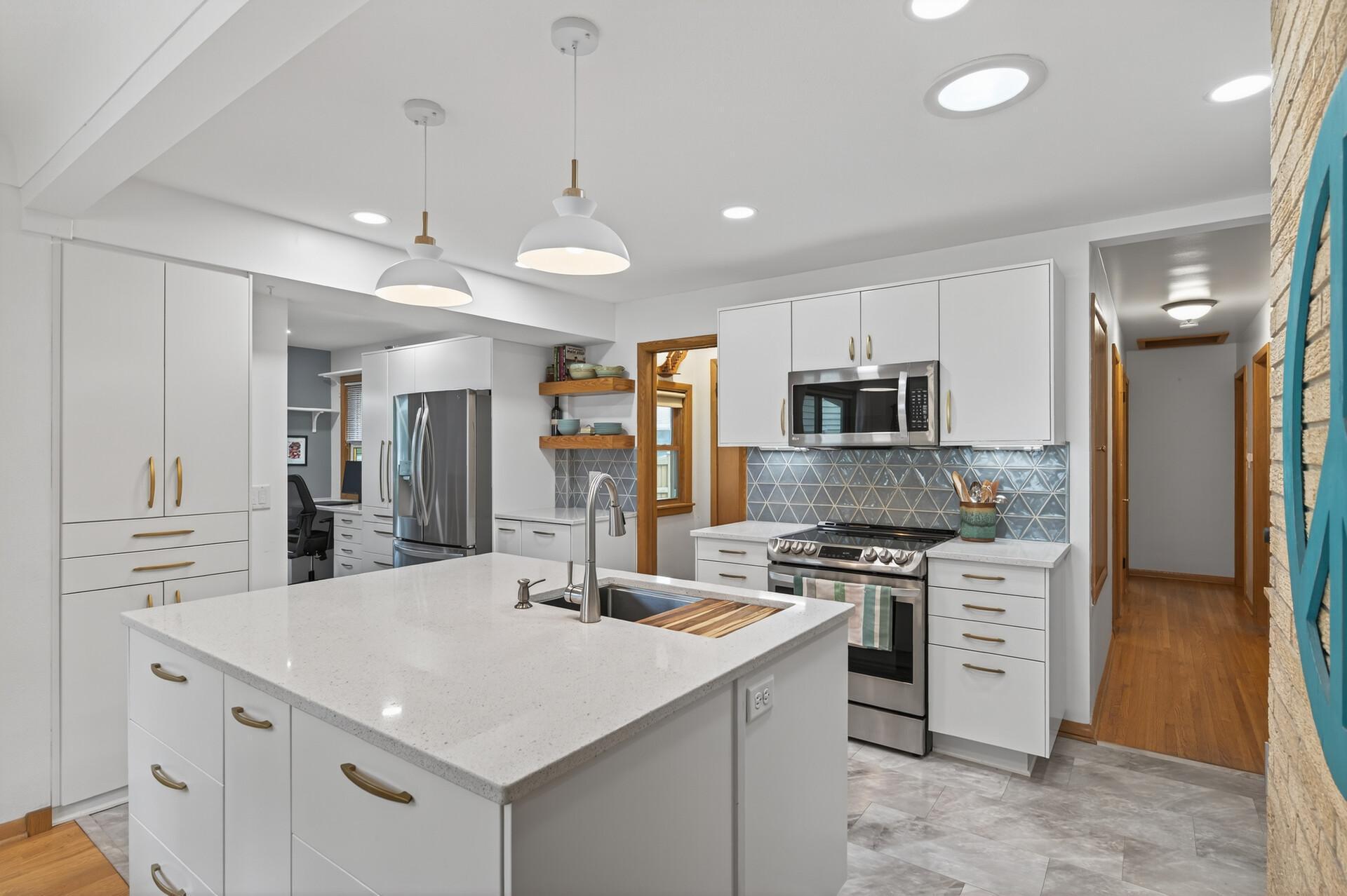 View of Residential at 1323 Seminole Avenue, West Saint Paul MN 55118, West Saint Paul - Mike Wilen | Minnesota Team Real Estate