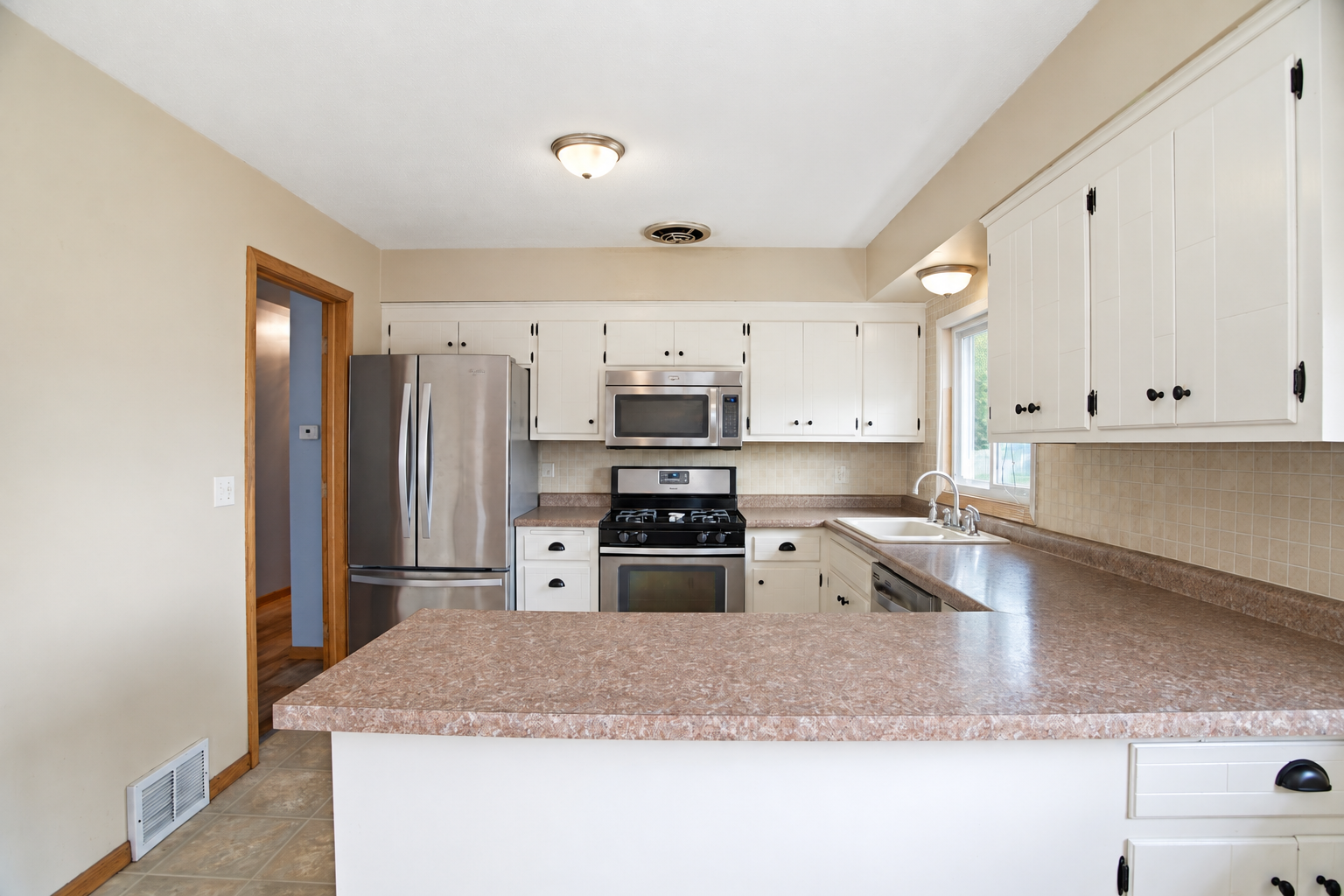 View of Residential at 8386 Harkness Road, Cottage Grove MN 55016, Cottage Grove (15 of 60) - Mike Wilen | Minnesota Team Real Estate
