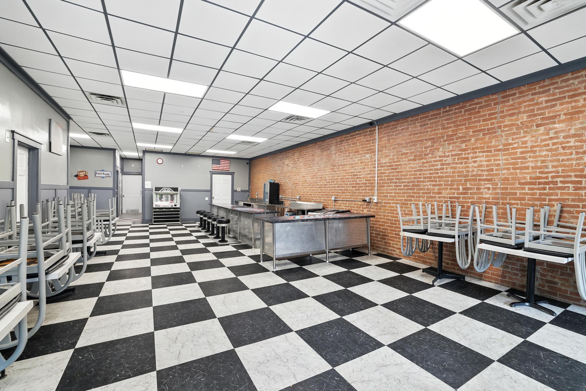 View of Commercial Sale at 205 Main Street, Le Sueur MN 56058, Le Sueur (12 of 39) - Mike Wilen | Minnesota Team Real Estate