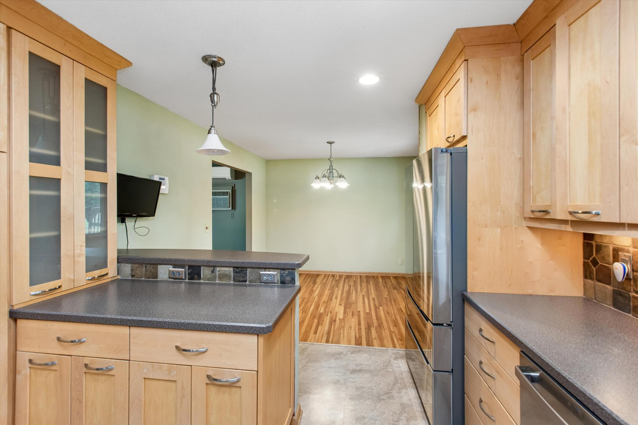 View of Residential at 10930 Radisson Drive, Burnsville MN 55337, Burnsville (19 of 41) - Mike Wilen | Minnesota Team Real Estate