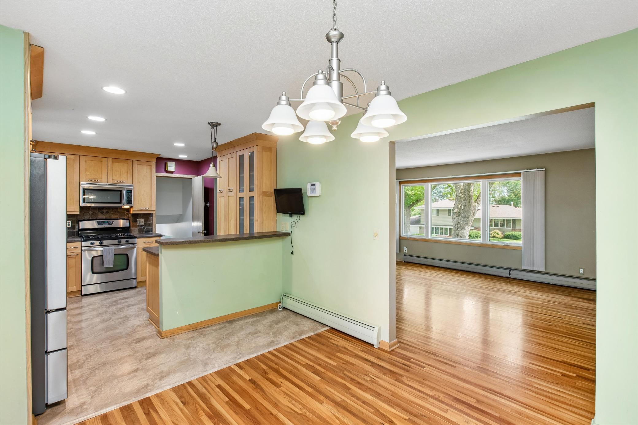 View of Residential at 10930 Radisson Drive, Burnsville MN 55337, Burnsville (17 of 41) - Mike Wilen | Minnesota Team Real Estate