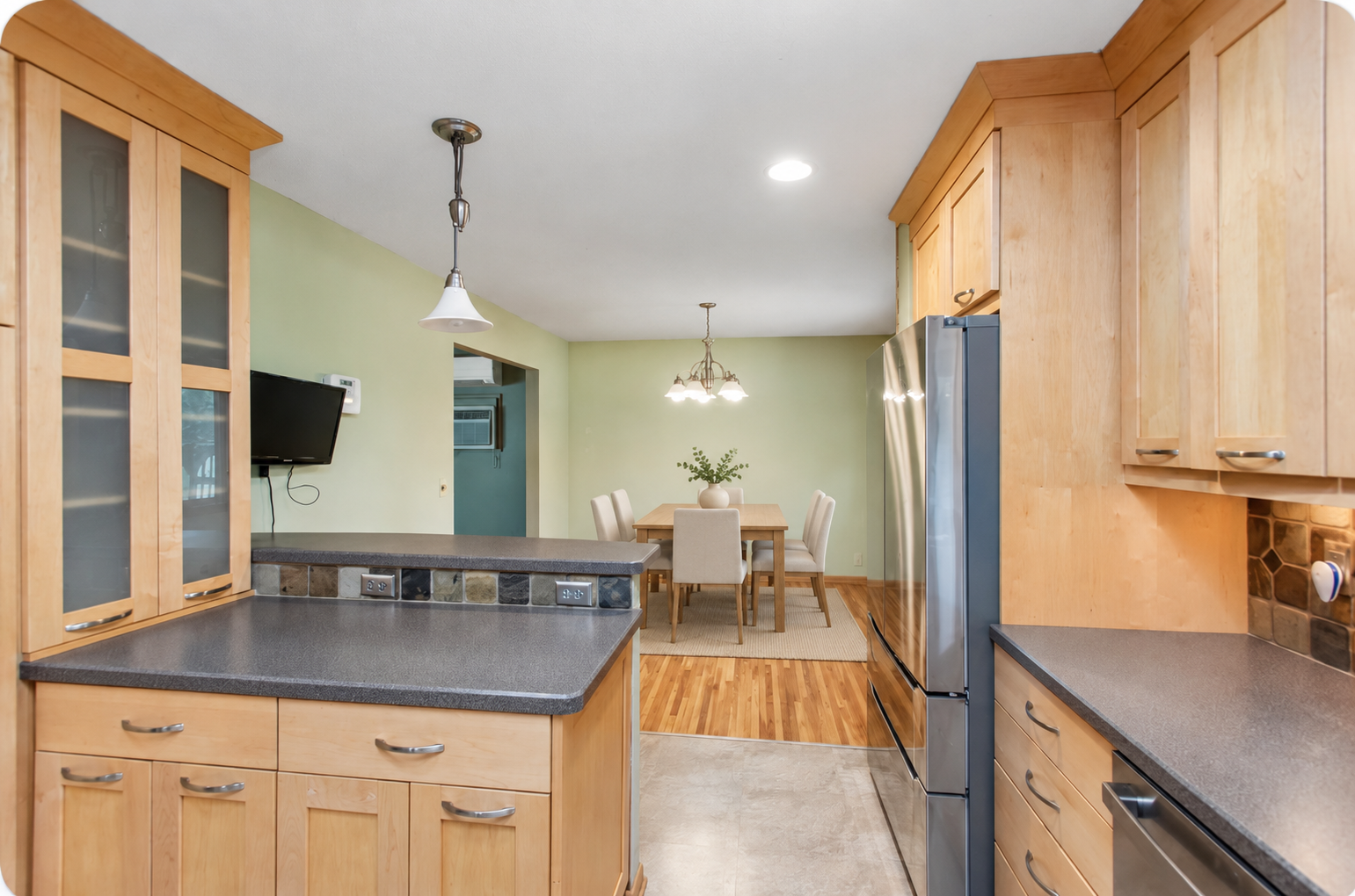 View of Residential at 10930 Radisson Drive, Burnsville MN 55337, Burnsville (20 of 41) - Mike Wilen | Minnesota Team Real Estate
