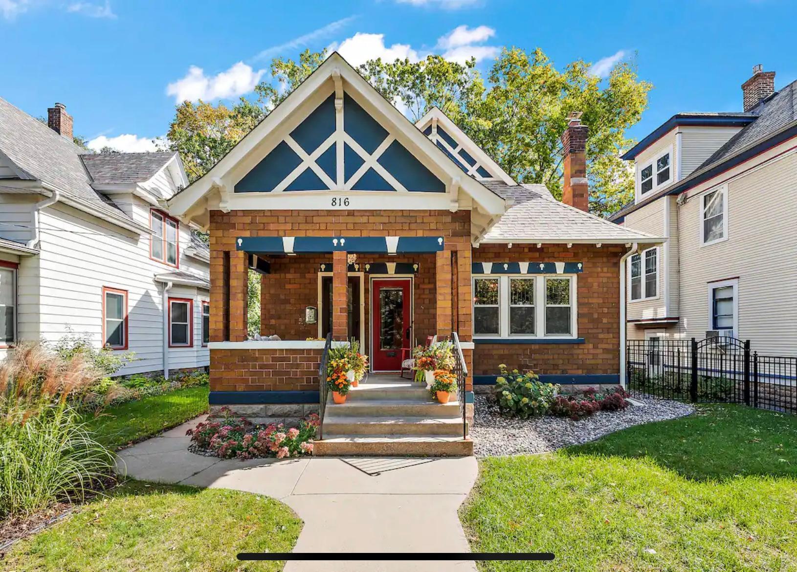 View of Residential Income at 816 5th Avenue, Minneapolis MN 55414, Minneapolis - Mike Wilen | Minnesota Team Real Estate