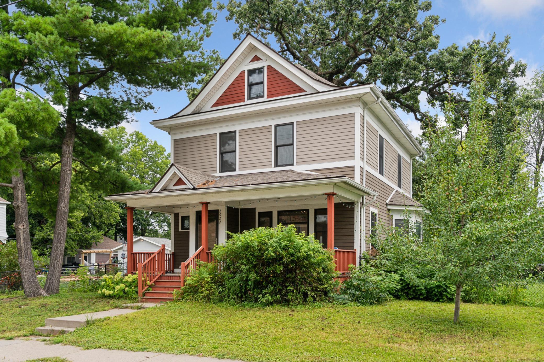 View of Residential at 2022 Glenwood Avenue, Minneapolis MN 55405, Minneapolis - Mike Wilen | Minnesota Team Real Estate