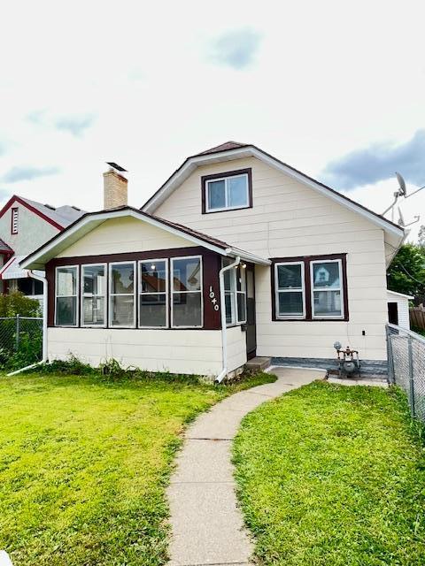 View of Residential at 1040 Cumberland Street, Saint Paul MN 55117, Saint Paul - Mike Wilen | Minnesota Team Real Estate