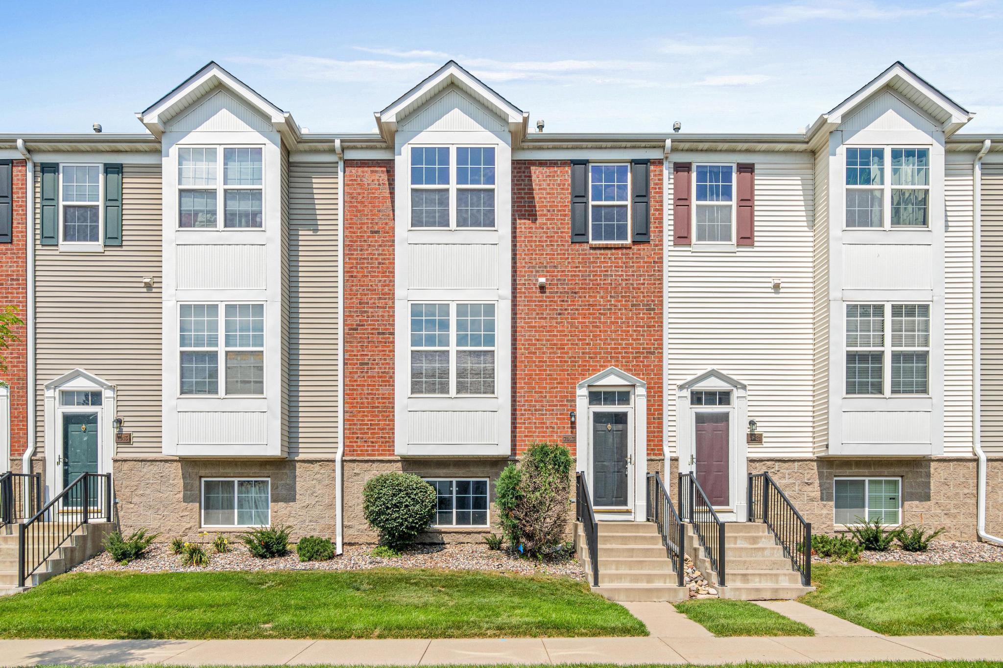 View of Residential at 7917 Stratford Circle, Shakopee MN 55379, Shakopee - Mike Wilen | Minnesota Team Real Estate