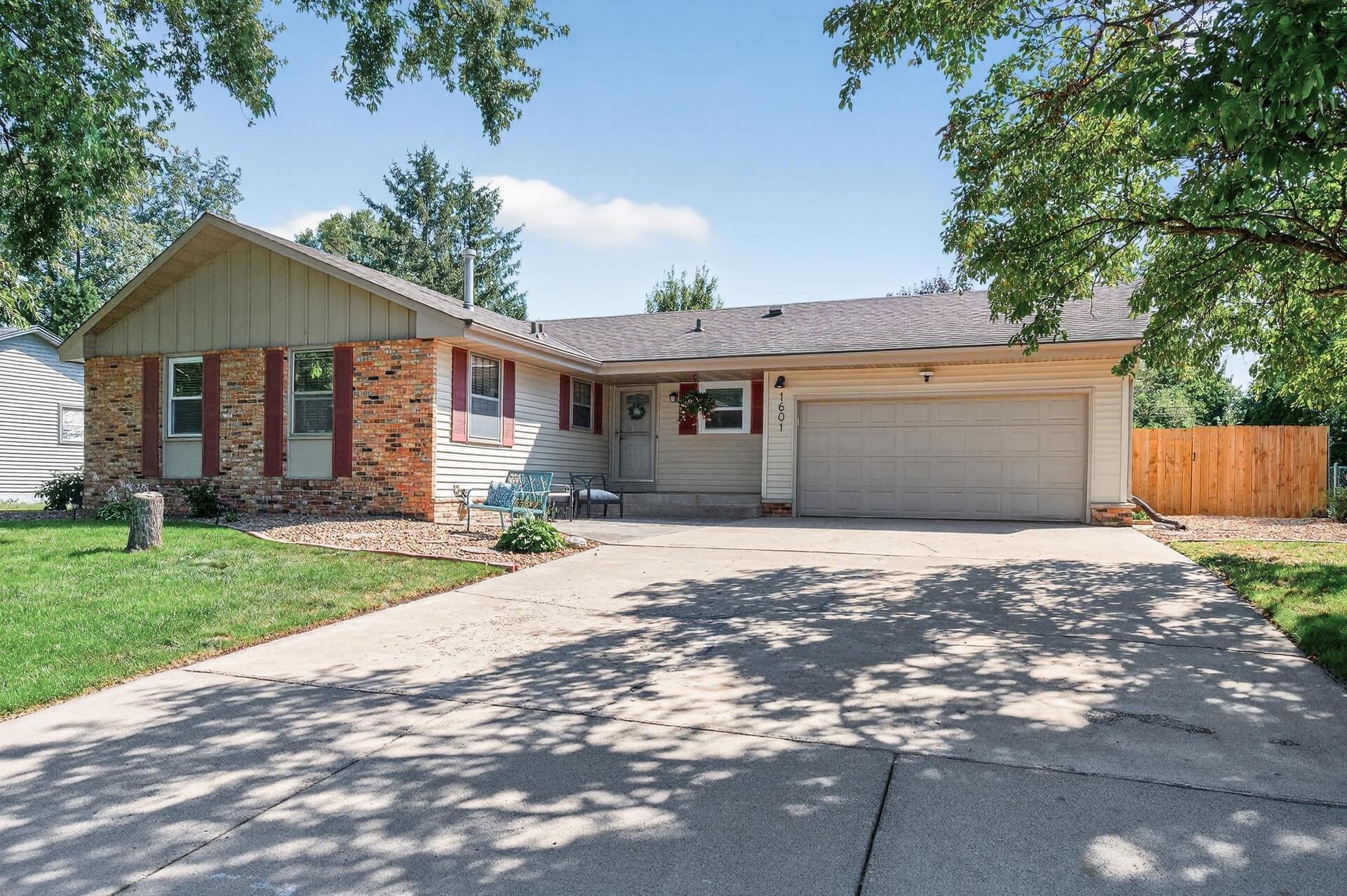 View of Residential at 1601 Amy Lane, Brooklyn Center MN 55430, Brooklyn Center - Mike Wilen | Minnesota Team Real Estate