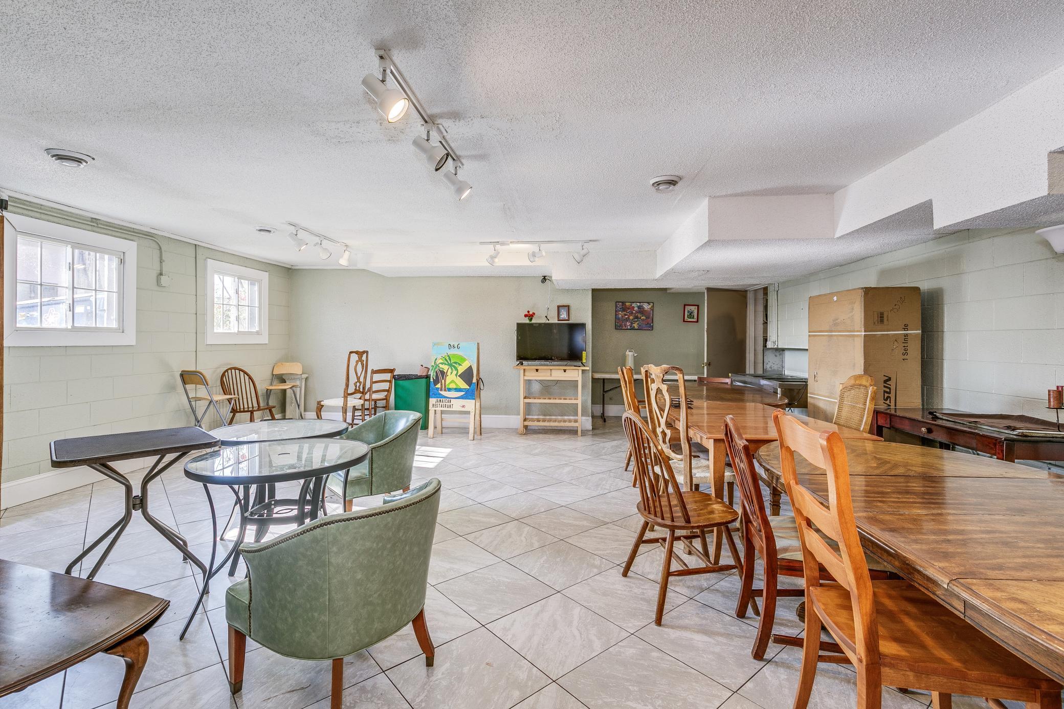 View of Commercial Sale at 1025 Southview Boulevard, South Saint Paul MN 55075, South Saint Paul (13 of 29) - Mike Wilen | Minnesota Team Real Estate