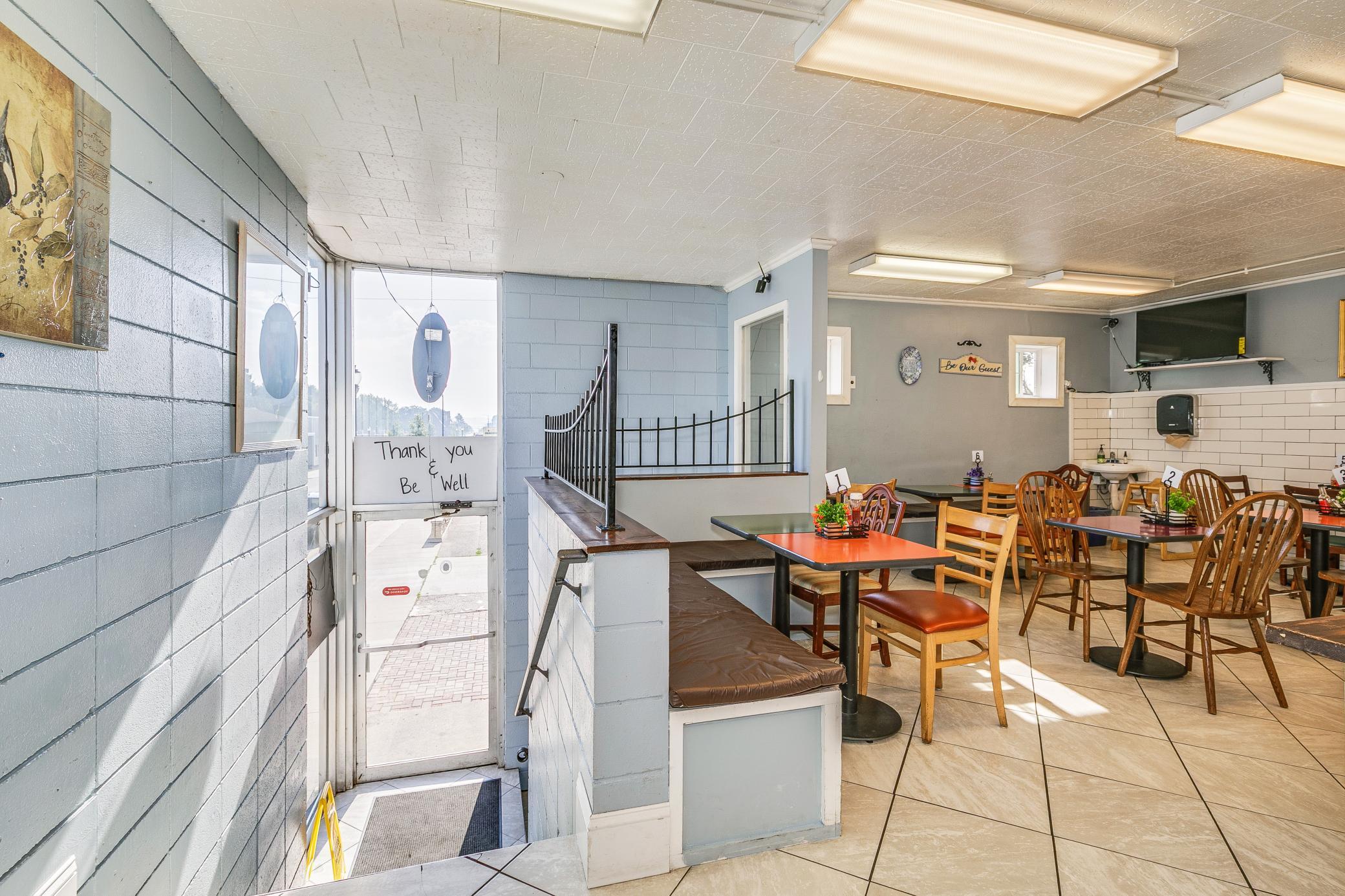 View of Commercial Sale at 1025 Southview Boulevard, South Saint Paul MN 55075, South Saint Paul (6 of 29) - Mike Wilen | Minnesota Team Real Estate