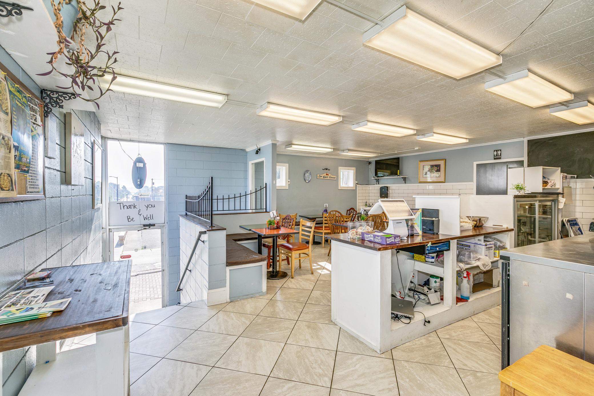 View of Commercial Sale at 1025 Southview Boulevard, South Saint Paul MN 55075, South Saint Paul (5 of 29) - Mike Wilen | Minnesota Team Real Estate