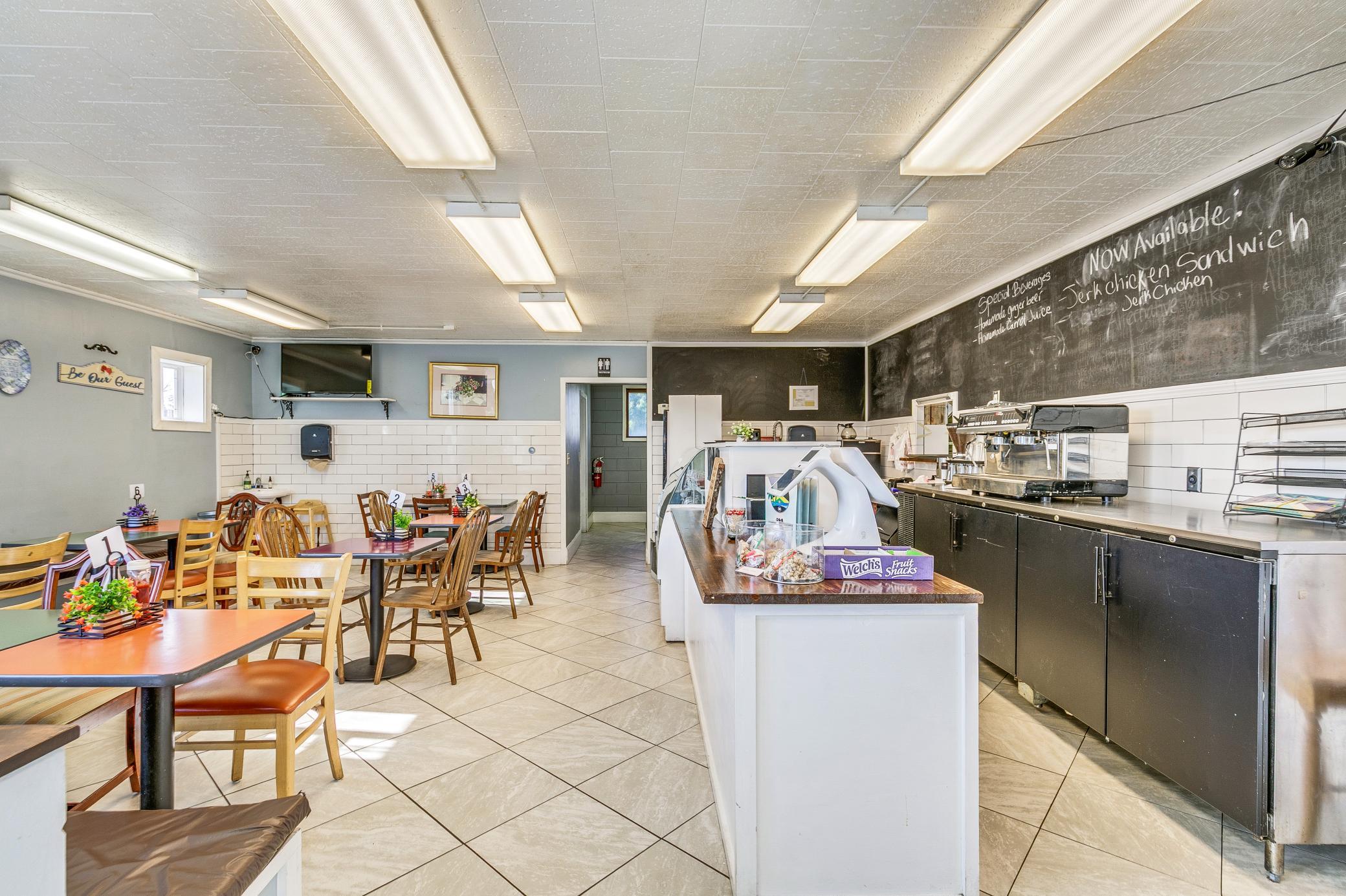 View of Commercial Sale at 1025 Southview Boulevard, South Saint Paul MN 55075, South Saint Paul (4 of 29) - Mike Wilen | Minnesota Team Real Estate