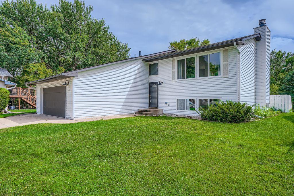 View of Residential at 7557 Springbrook Plaza, Woodbury MN 55125, Woodbury - Mike Wilen | Minnesota Team Real Estate
