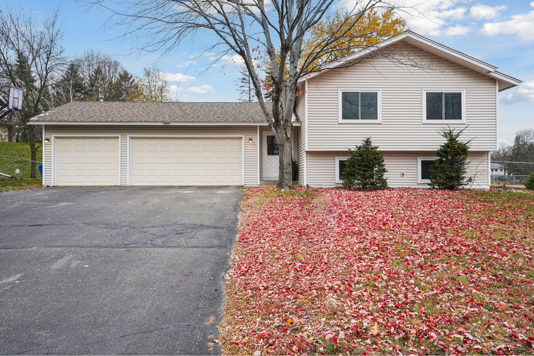 View of Residential at 10400 Cavell Avenue, Bloomington MN 55438, Bloomington - Mike Wilen | Minnesota Team Real Estate