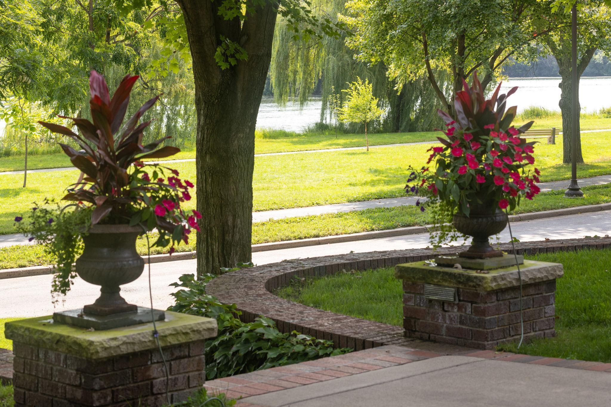 View of Residential at 2400 Lake Of The Isles Parkway, Minneapolis MN 55405, Minneapolis (56 of 65) - Mike Wilen | Minnesota Team Real Estate