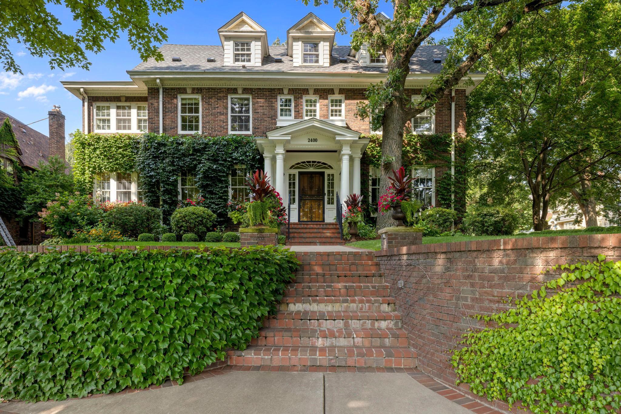 View of Residential at 2400 Lake Of The Isles Parkway, Minneapolis MN 55405, Minneapolis (55 of 65) - Mike Wilen | Minnesota Team Real Estate