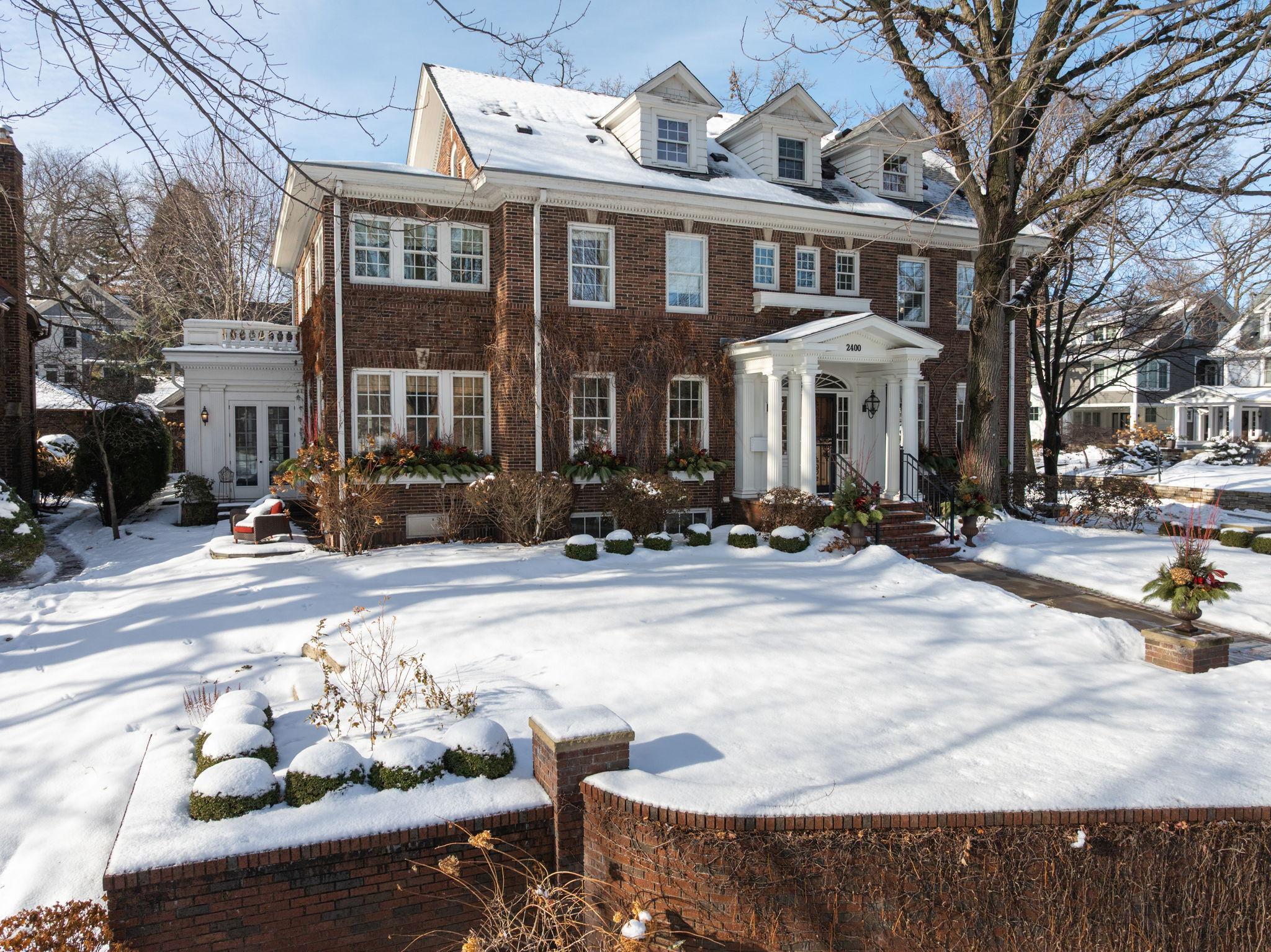 View of Residential at 2400 Lake Of The Isles Parkway, Minneapolis MN 55405, Minneapolis (61 of 65) - Mike Wilen | Minnesota Team Real Estate