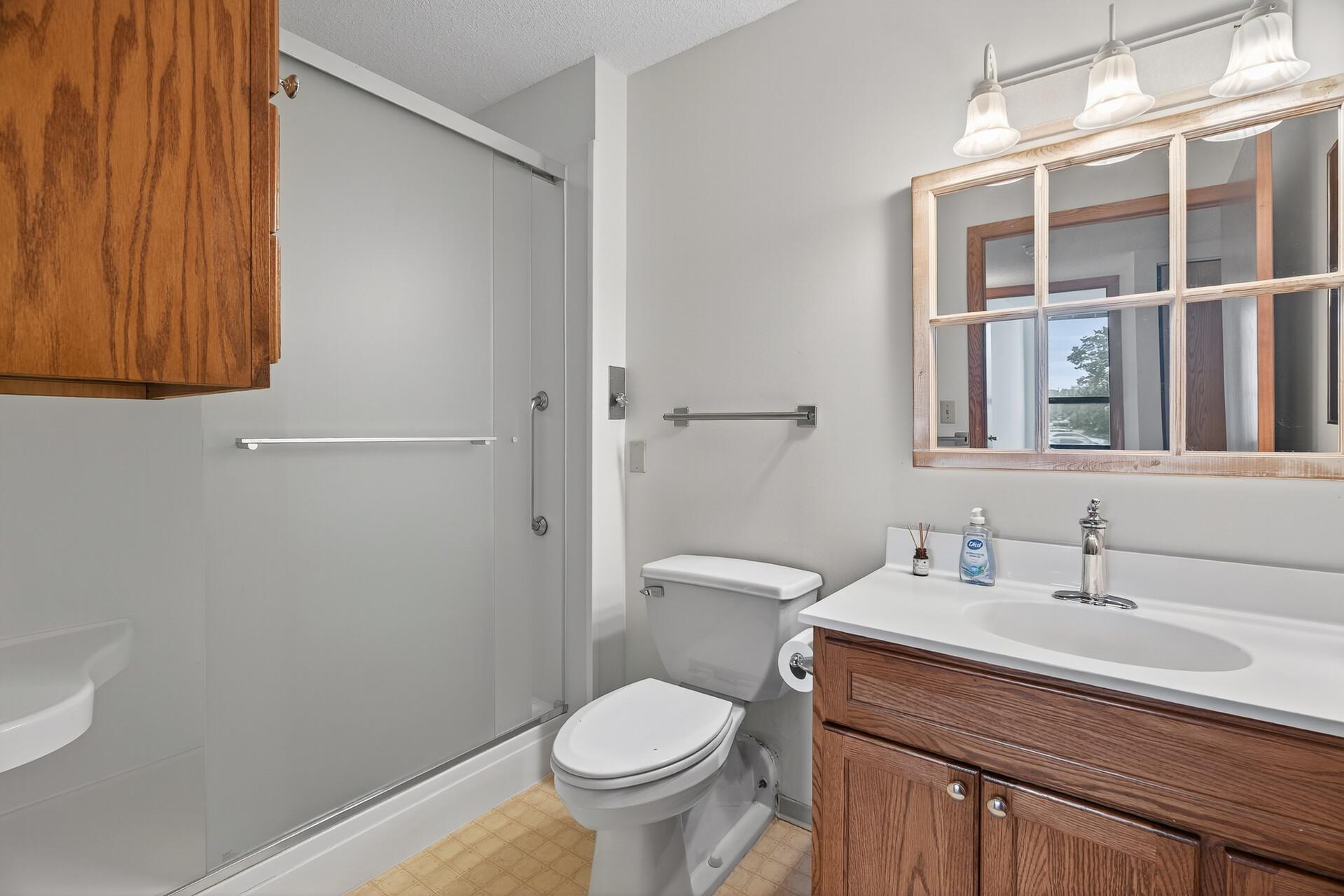View of Residential at 6615 Lake Shore Drive #302, Richfield MN 55423, Richfield (19 of 31) - Mike Wilen | Minnesota Team Real Estate