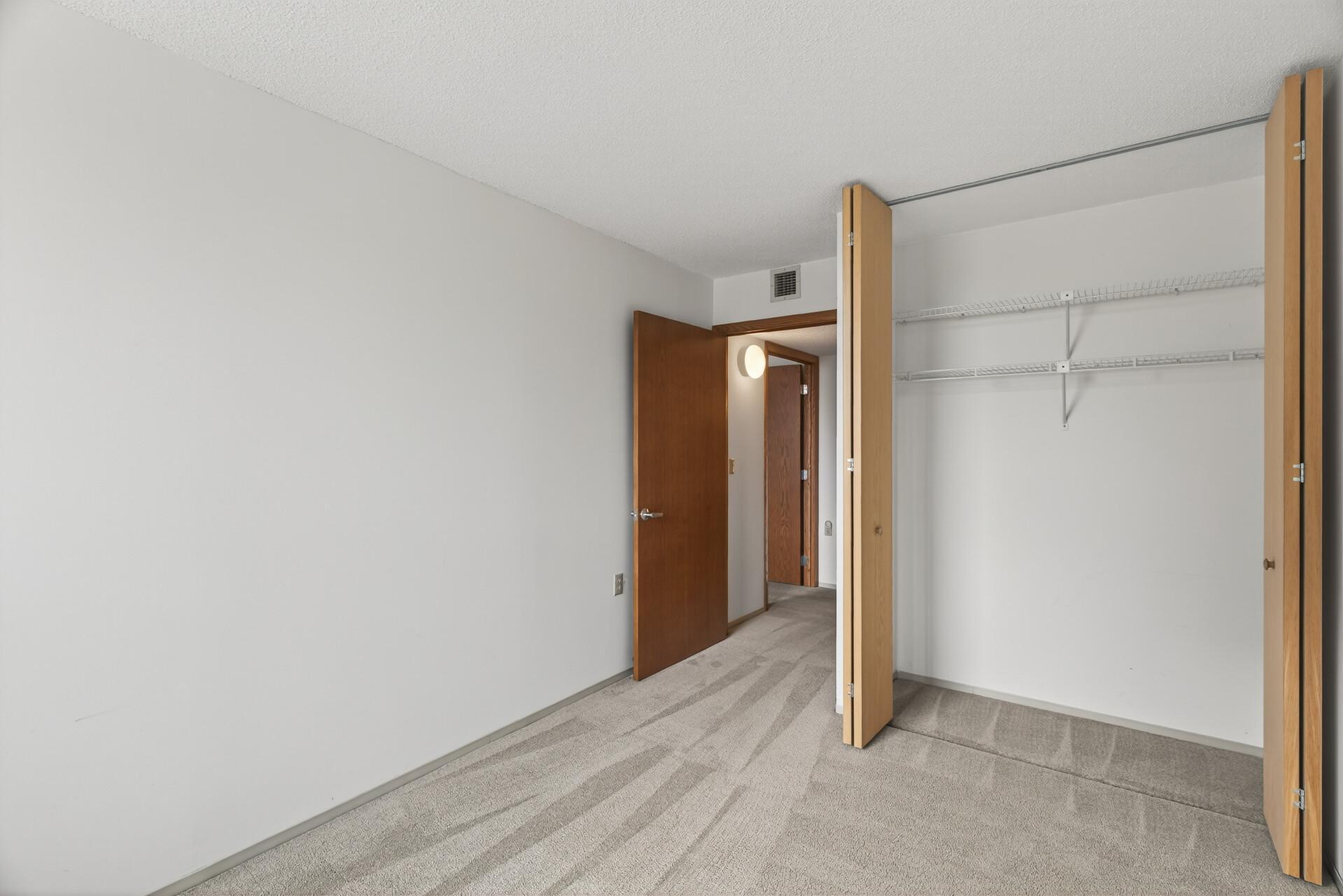 View of Residential at 6615 Lake Shore Drive #302, Richfield MN 55423, Richfield (17 of 31) - Mike Wilen | Minnesota Team Real Estate