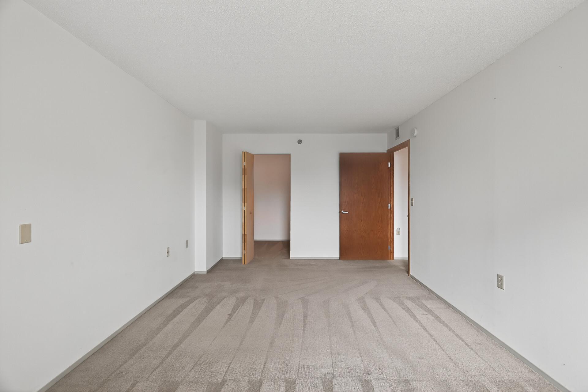 View of Residential at 6615 Lake Shore Drive #302, Richfield MN 55423, Richfield (13 of 31) - Mike Wilen | Minnesota Team Real Estate