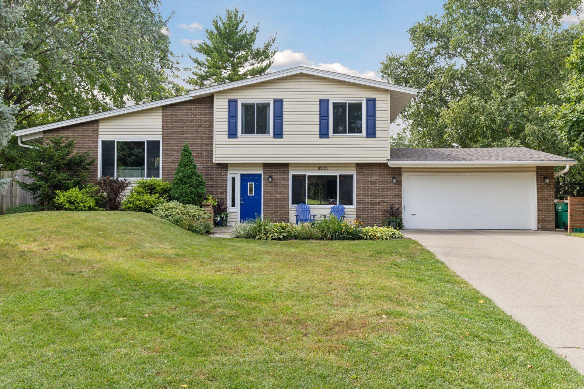 View of Residential at 8925 29th Avenue, New Hope MN 55427, New Hope - Mike Wilen | Minnesota Team Real Estate