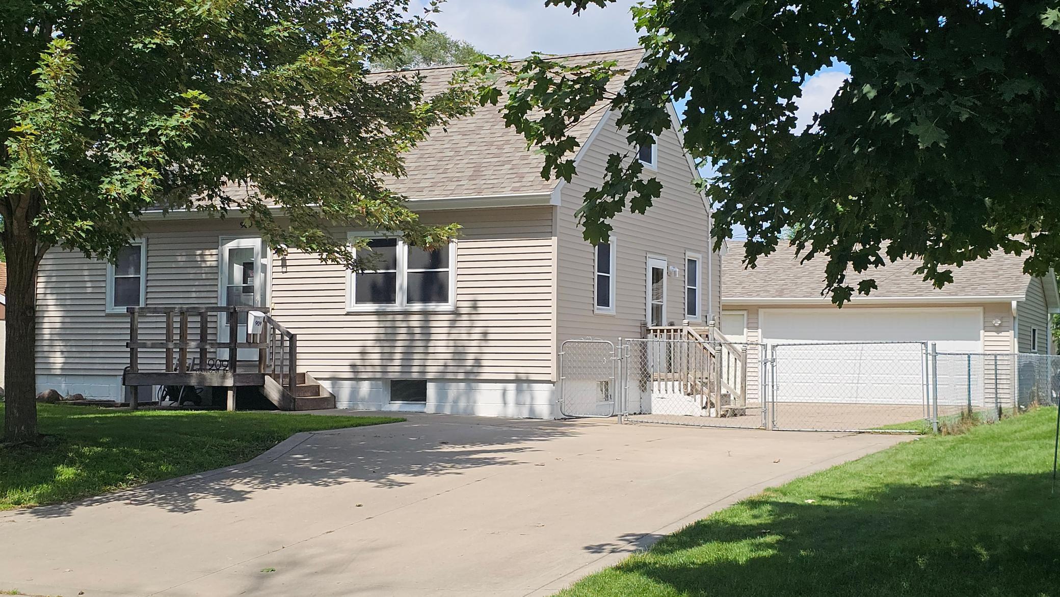 View of Residential at 909 Madison Street, Anoka MN 55303, Anoka - Mike Wilen | Minnesota Team Real Estate