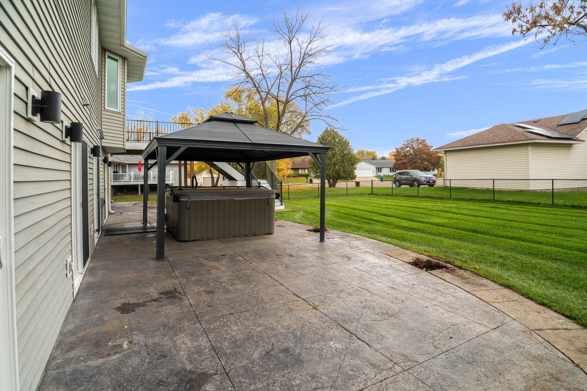 View of Residential at 1162 Lakewood Drive, Maplewood MN 55119, Maplewood (10 of 98) - Mike Wilen | Minnesota Team Real Estate