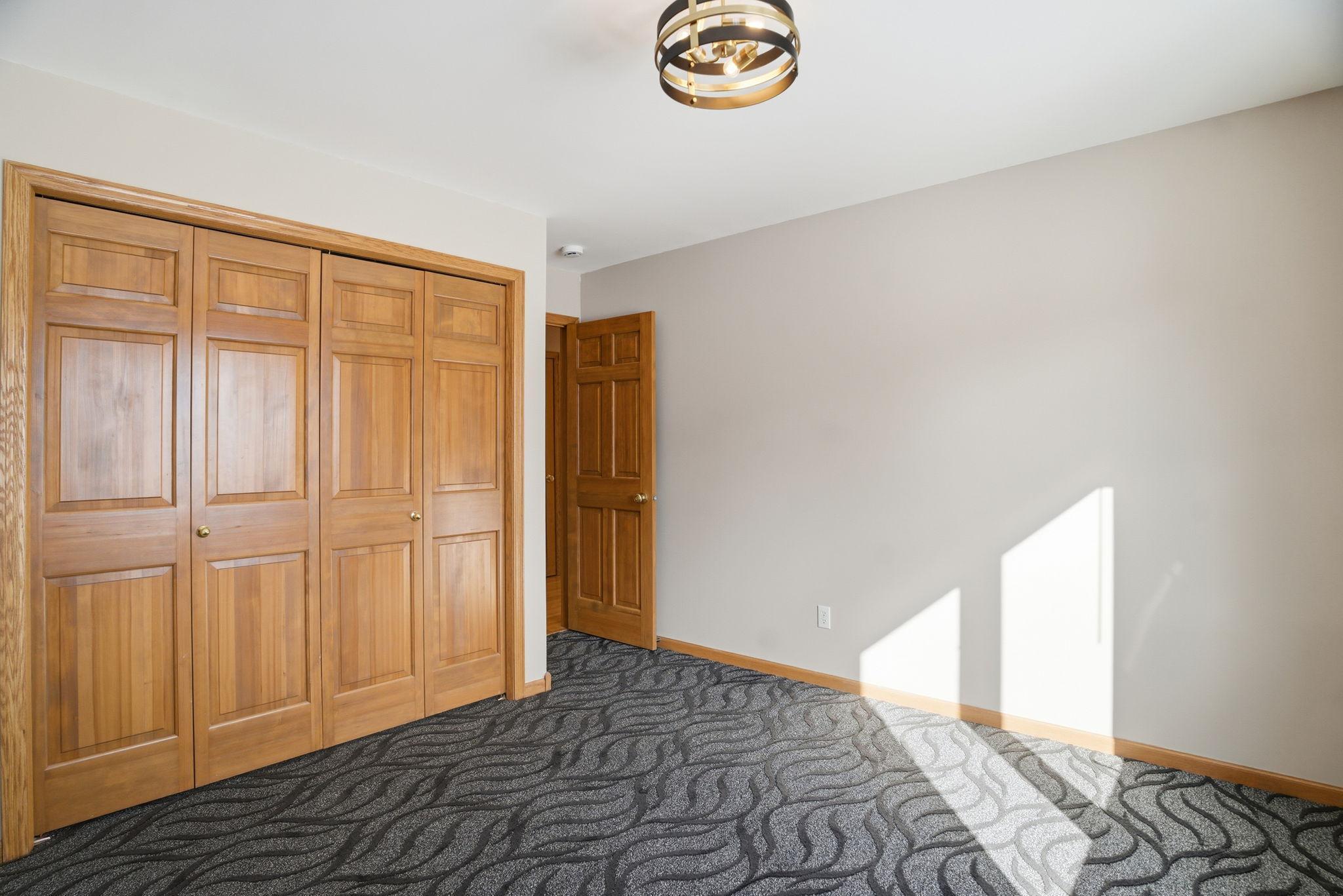 View of Residential at 1162 Lakewood Drive, Maplewood MN 55119, Maplewood (53 of 98) - Mike Wilen | Minnesota Team Real Estate